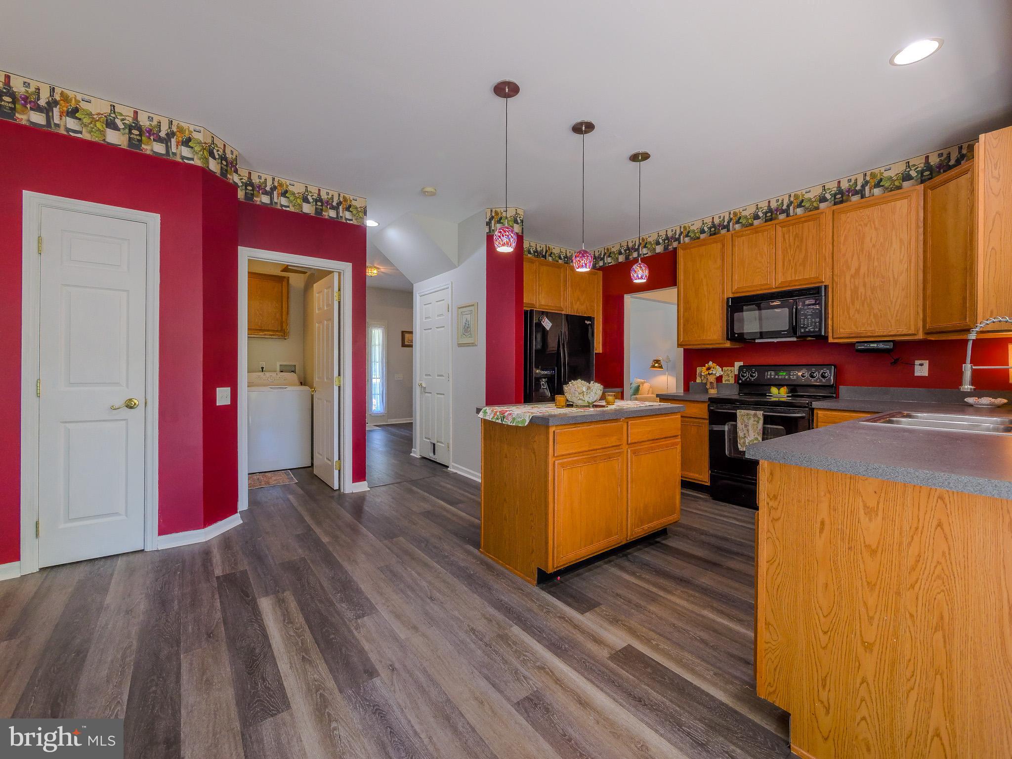 BAYVIEW MANOR II - Residential