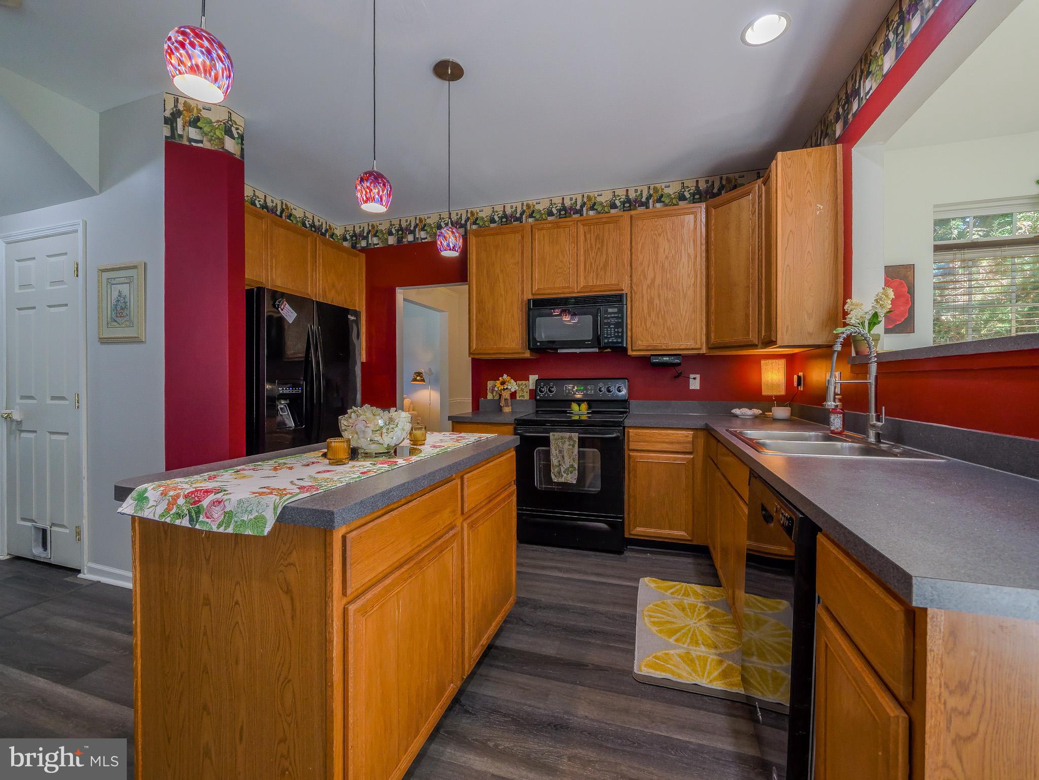 BAYVIEW MANOR II - Residential