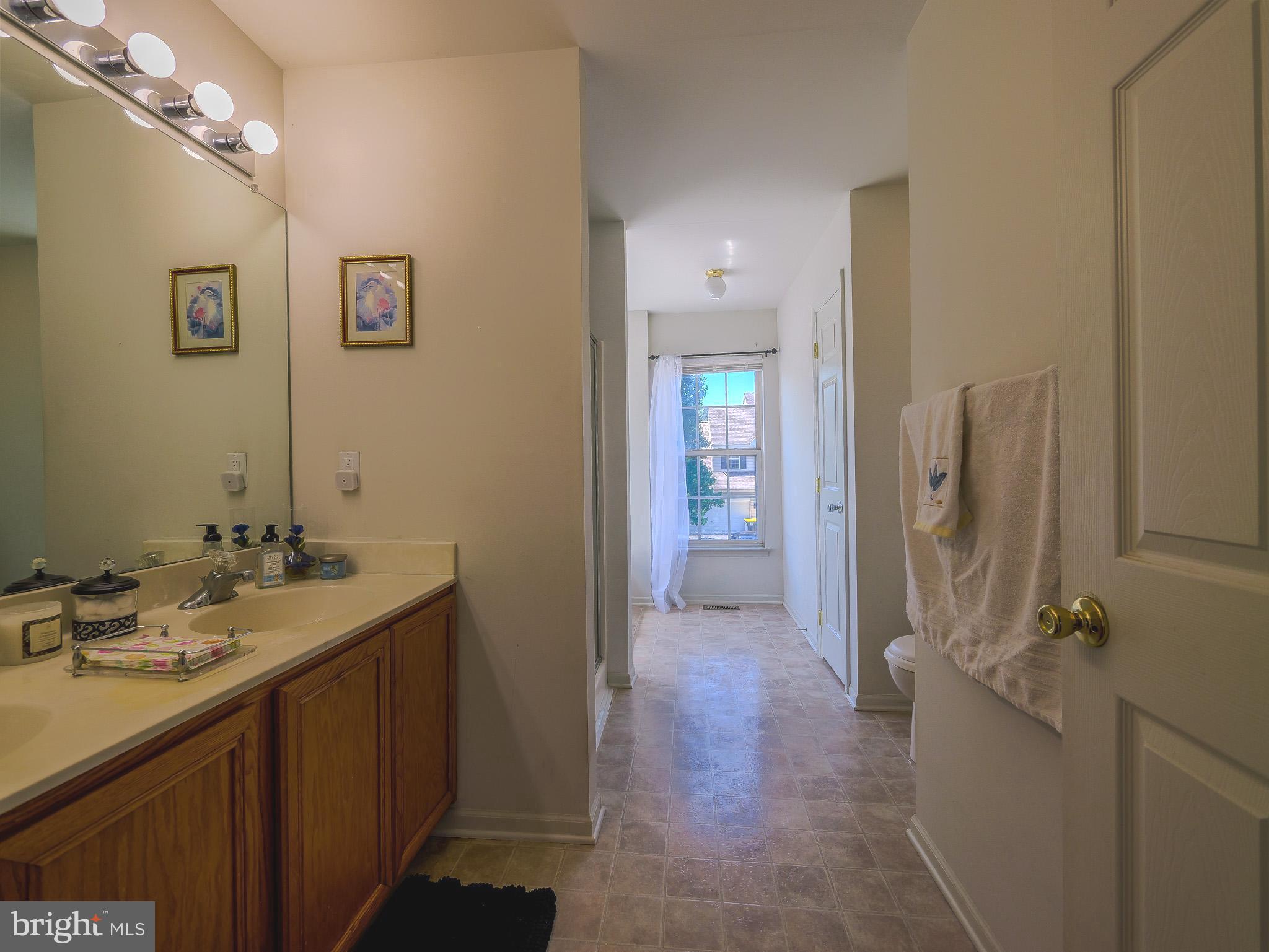 BAYVIEW MANOR II - Residential