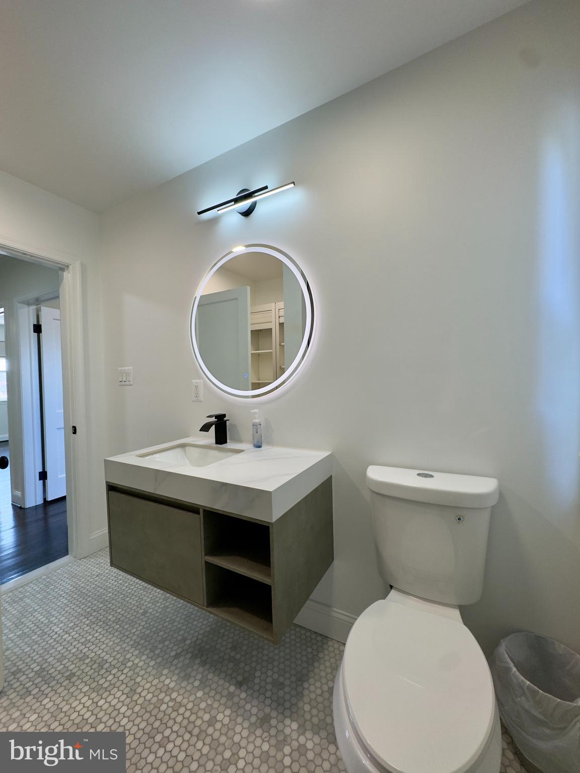 EASTWOOD - Residential Lease
