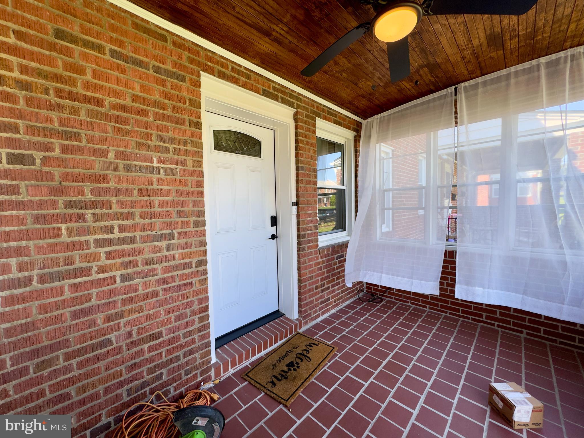 EASTWOOD - Residential Lease