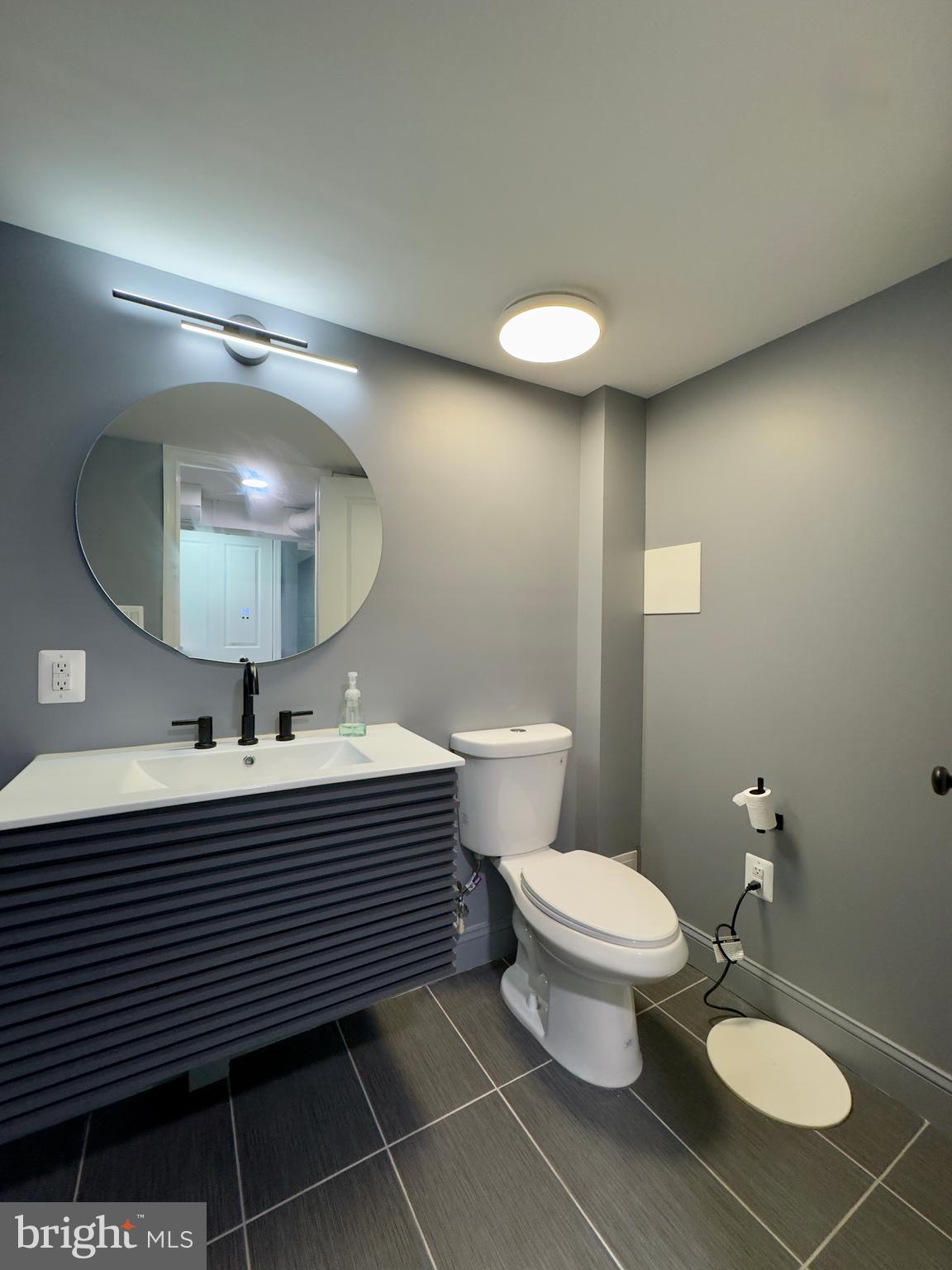 EASTWOOD - Residential Lease
