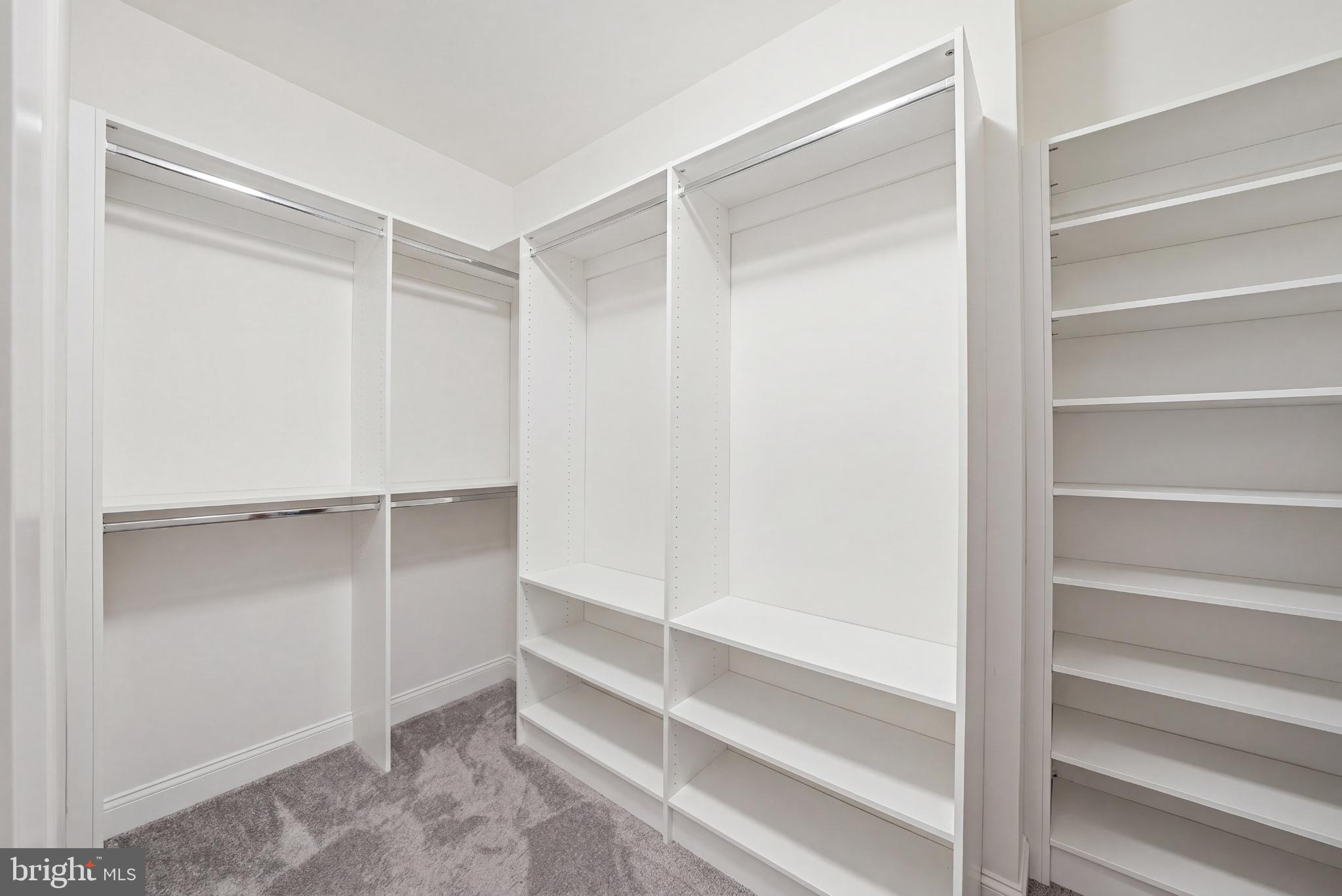 COLLINGTON ESTATES - Residential