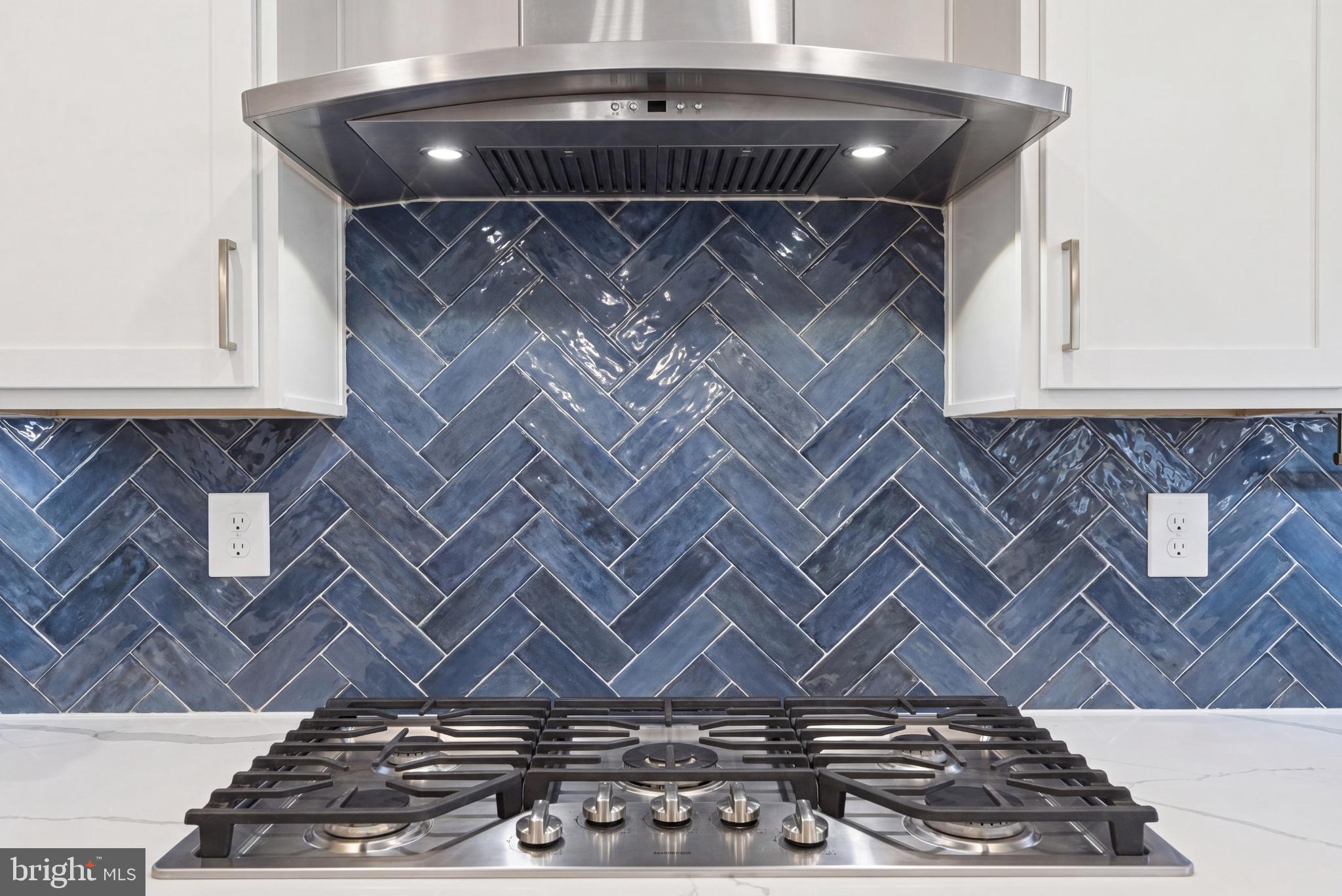COLLINGTON ESTATES - Residential