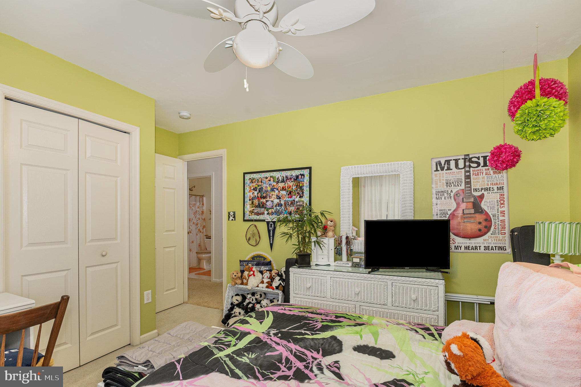 THE OAKS OF PALMYRA - Residential