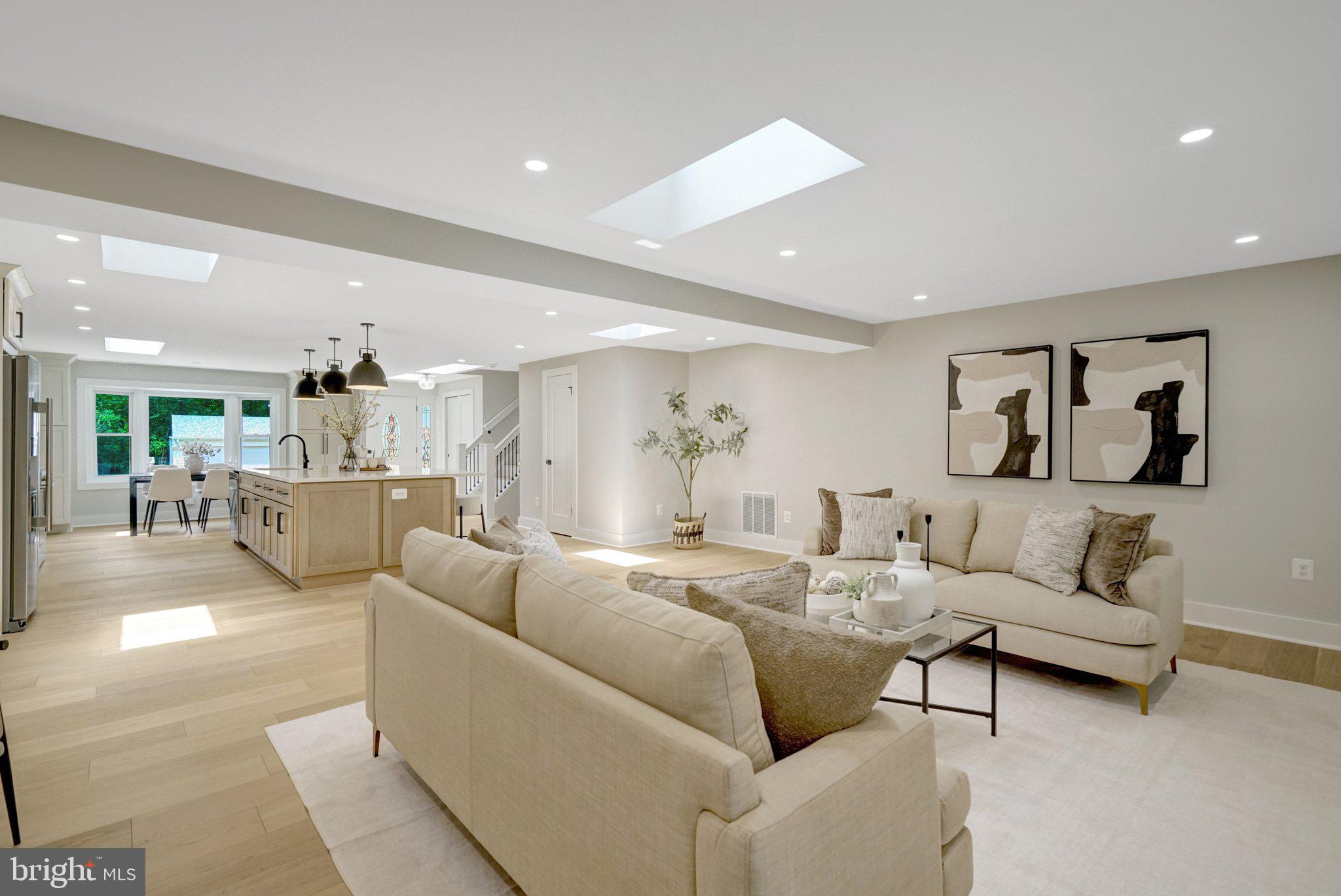 HOLMES RUN WOODS WEST - Residential