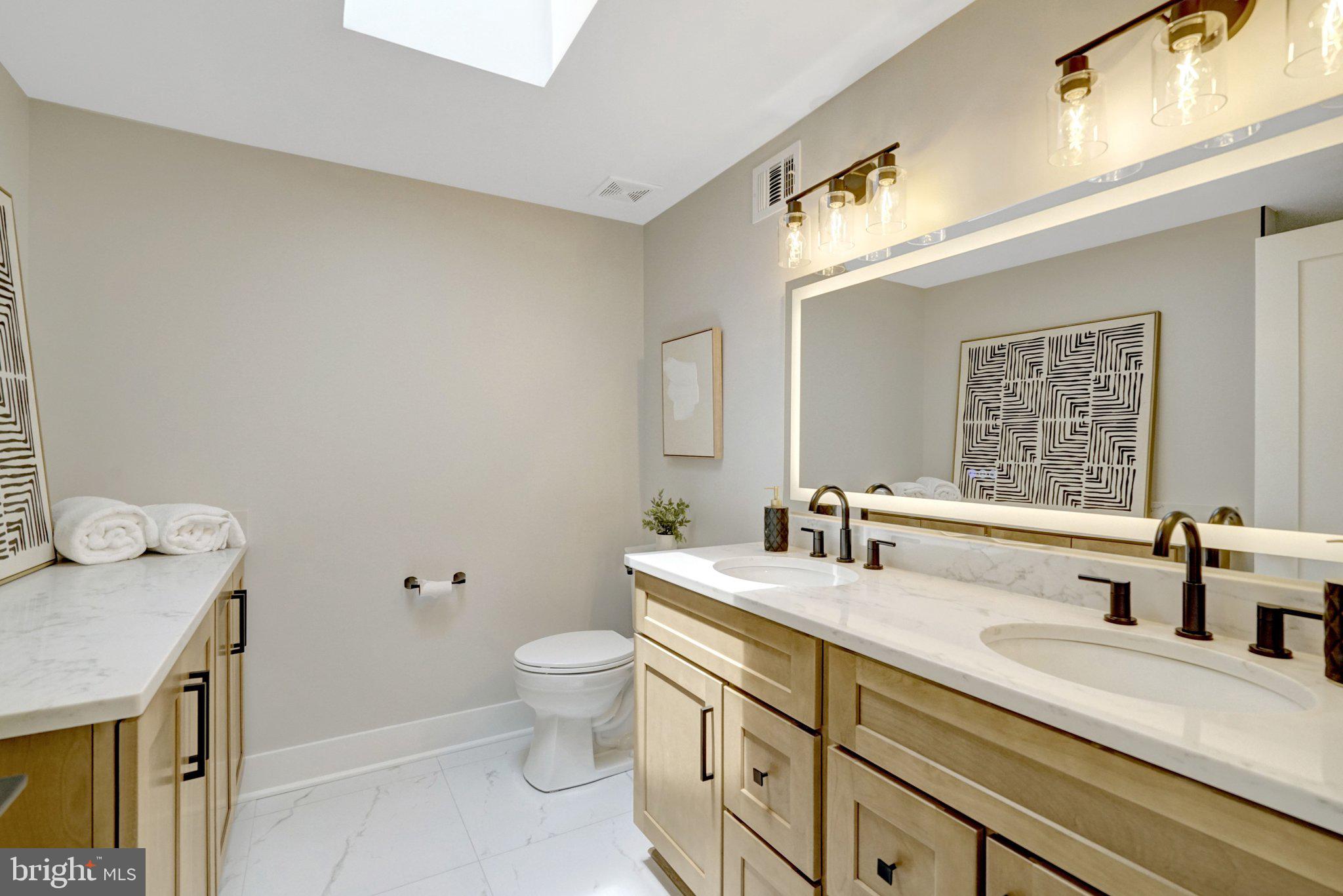 HOLMES RUN WOODS WEST - Residential