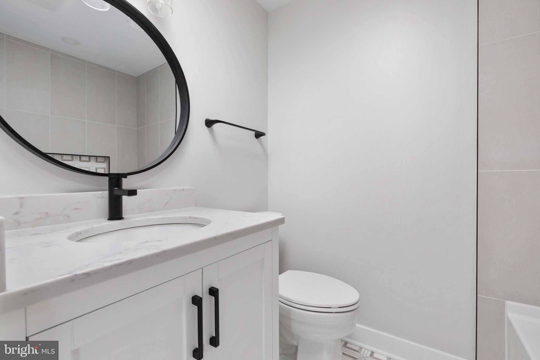 HOLMES RUN WOODS WEST - Residential