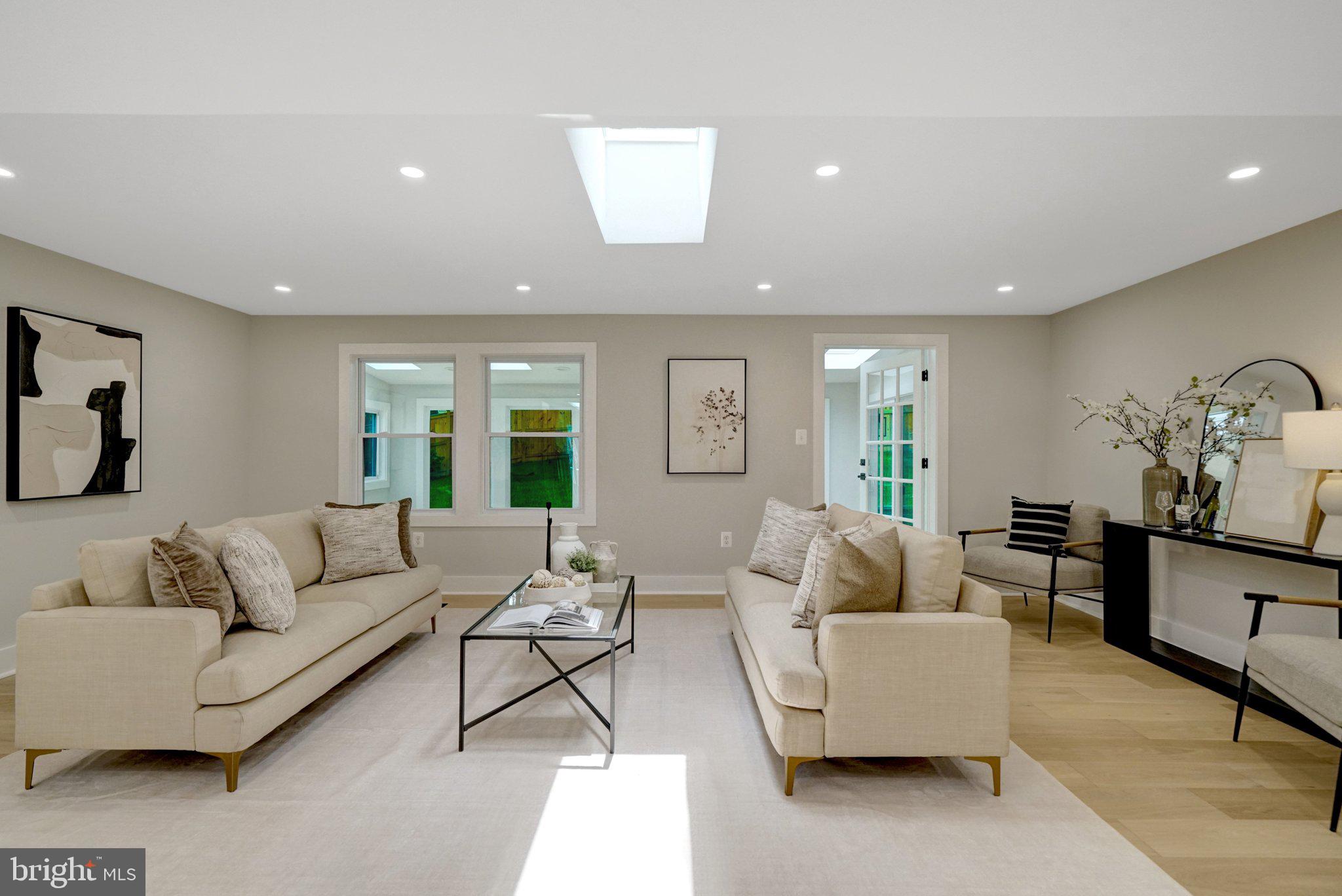 HOLMES RUN WOODS WEST - Residential