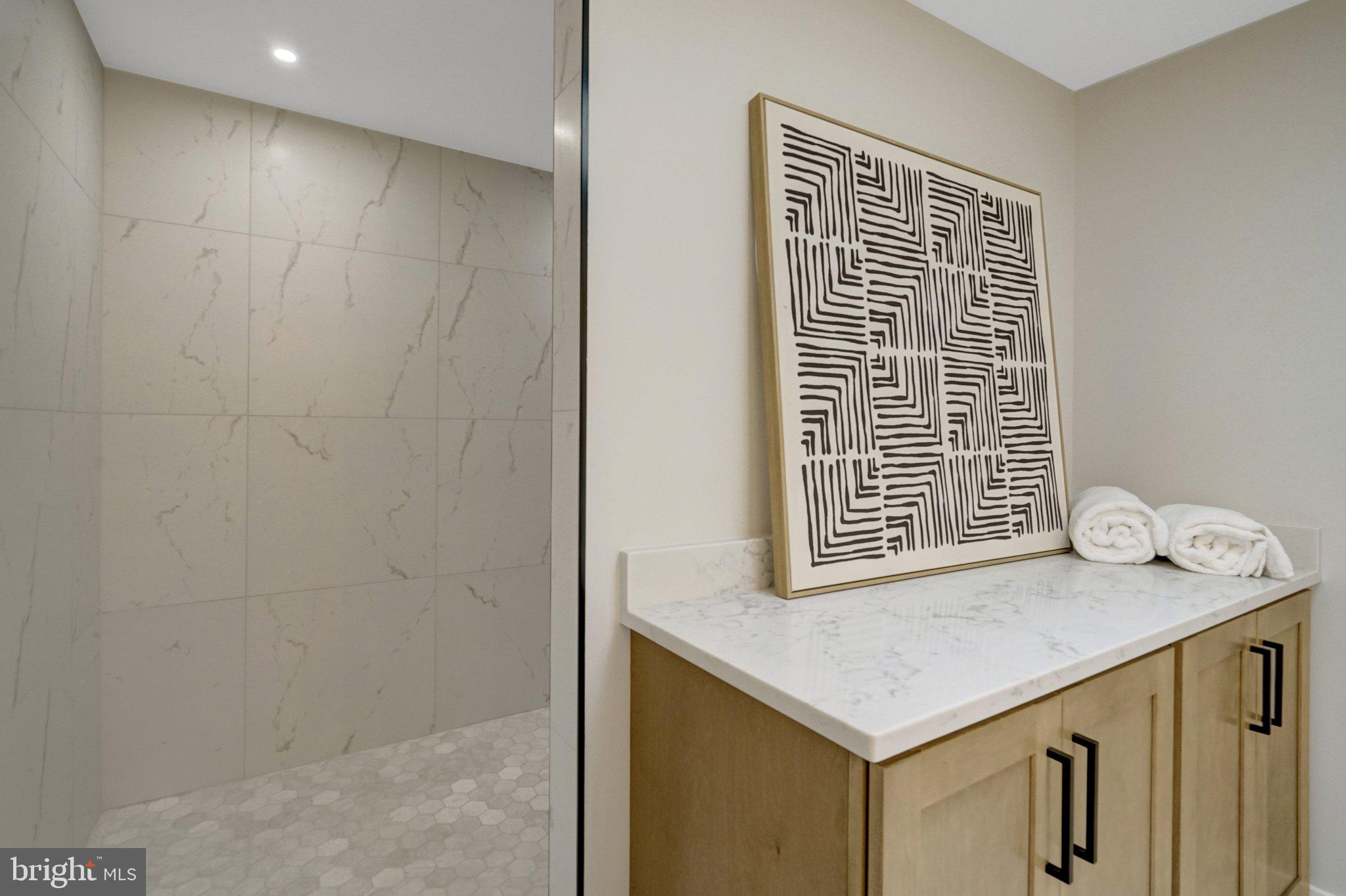 HOLMES RUN WOODS WEST - Residential