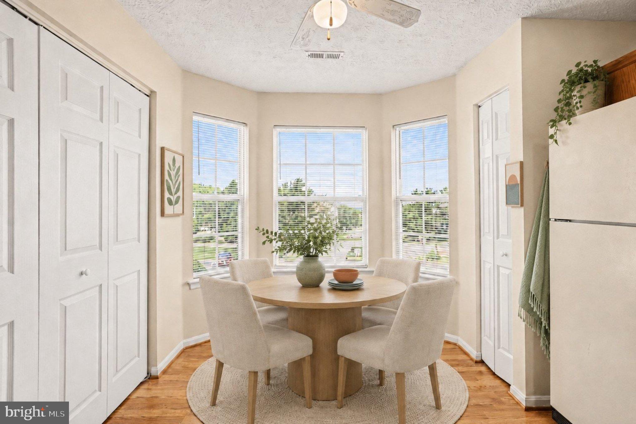 BAYLAND CONDO - Residential
