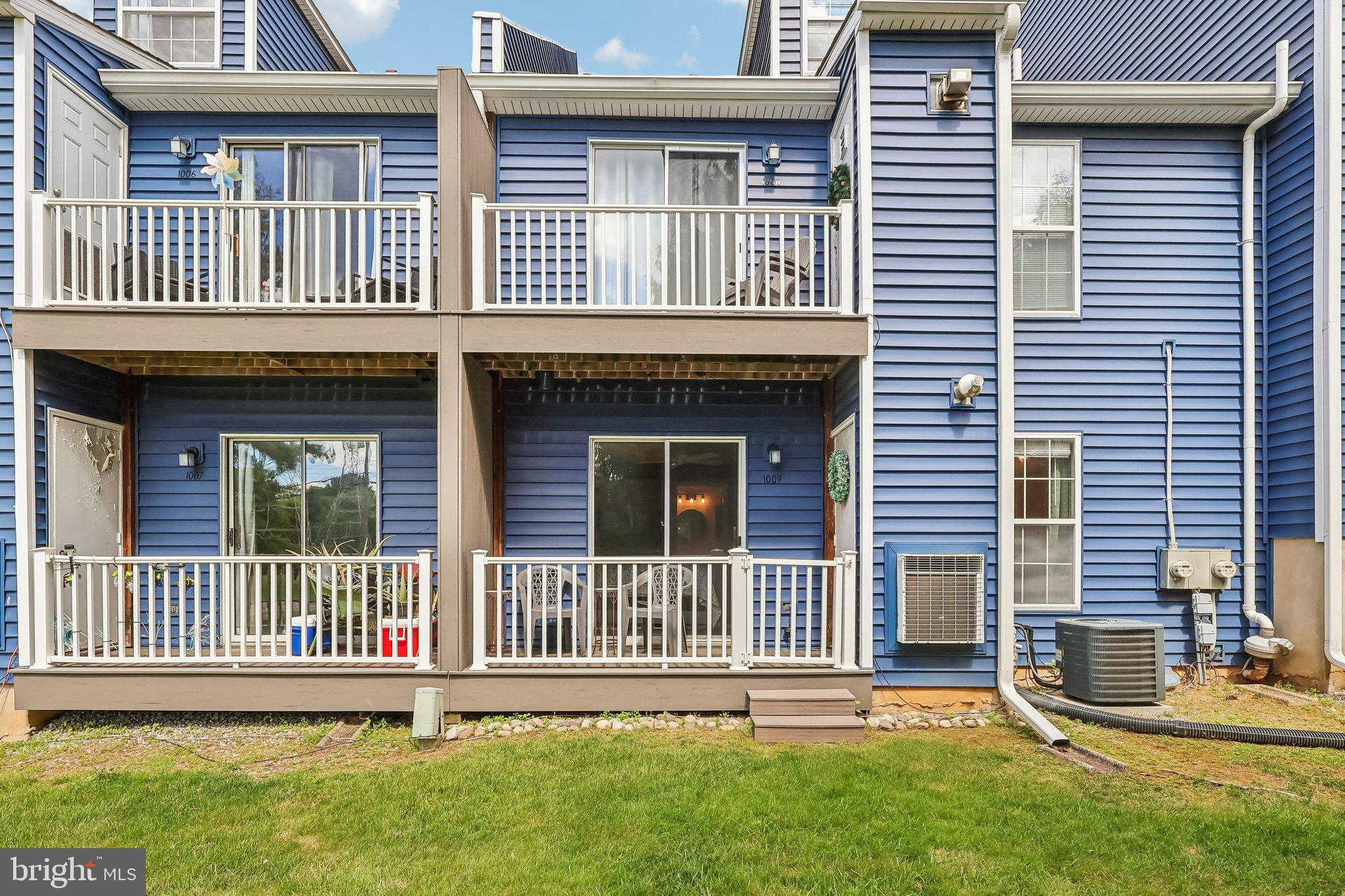 EXTON STATION - Residential