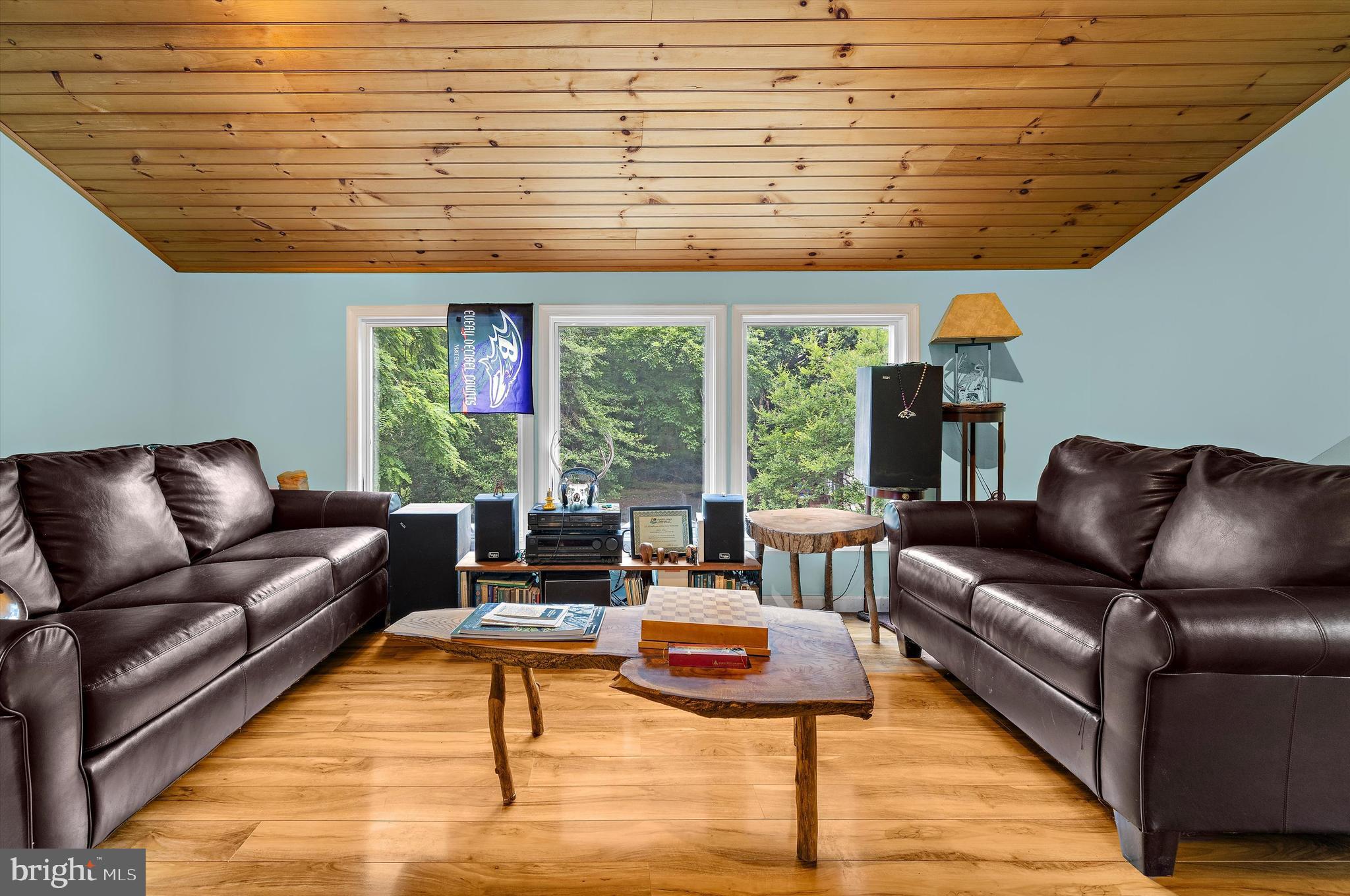 CHURN CREEK - Residential