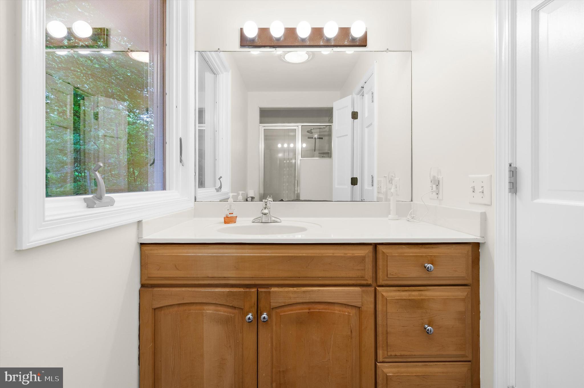 CHURN CREEK - Residential