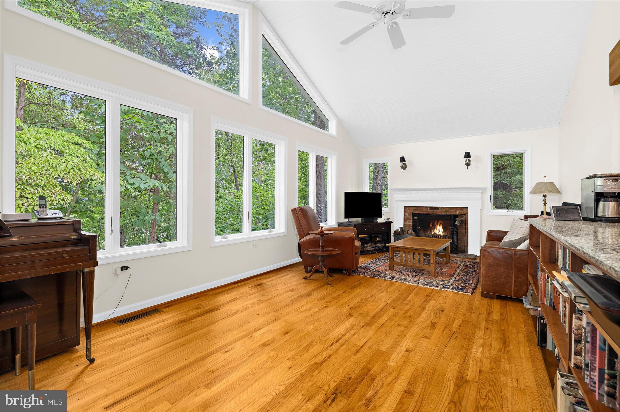 CHURN CREEK - Residential