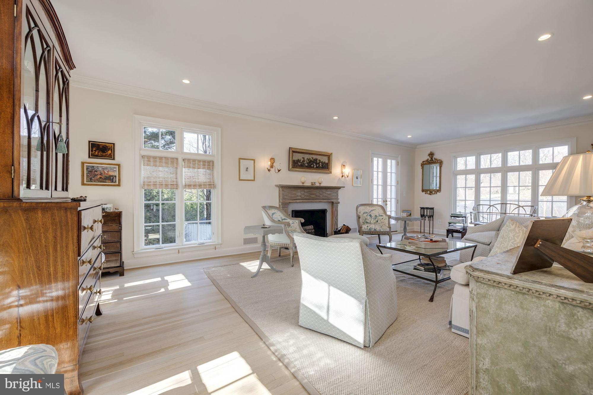 WESLEY HEIGHTS - Residential