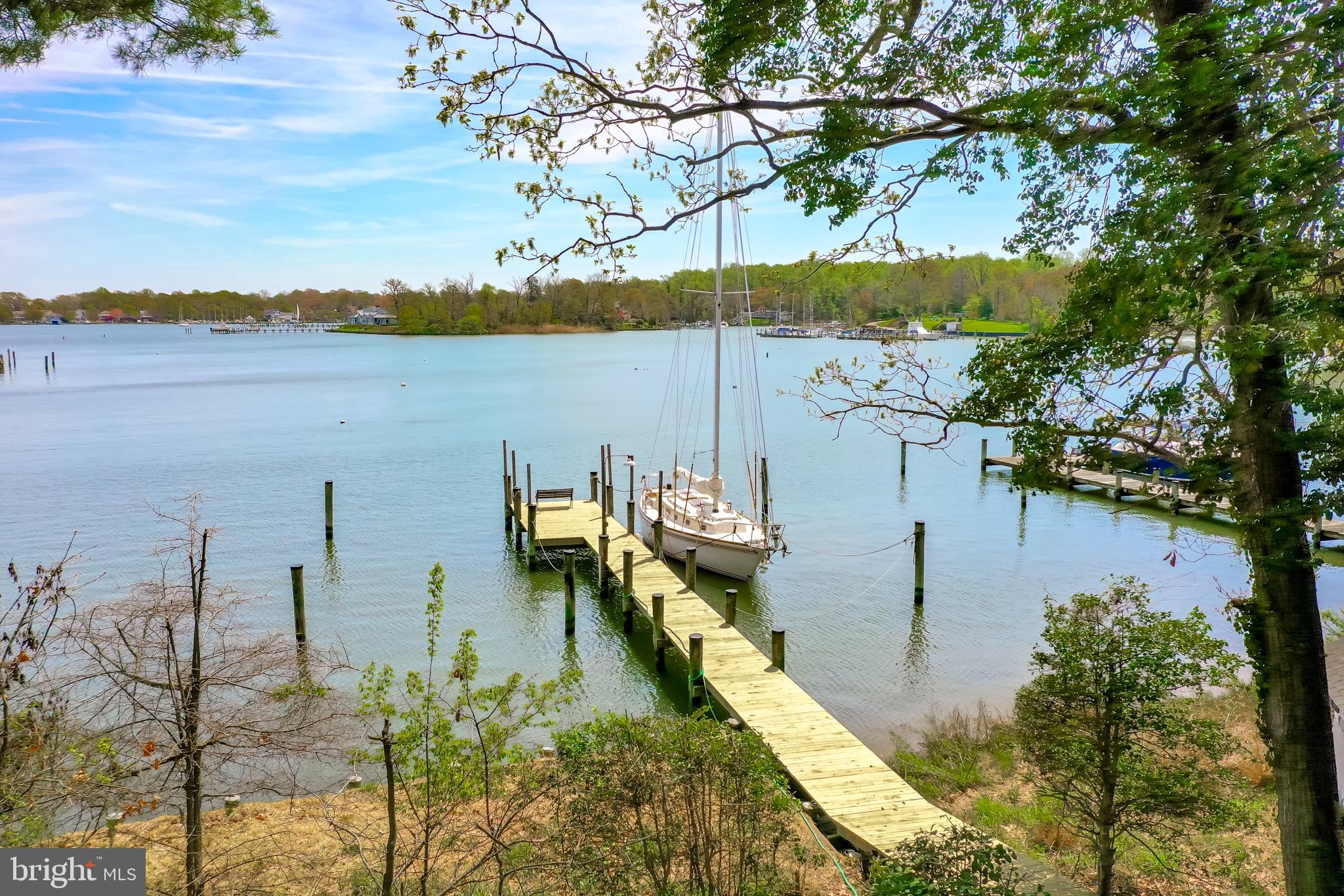 ANNAPOLIS ROADS - Residential