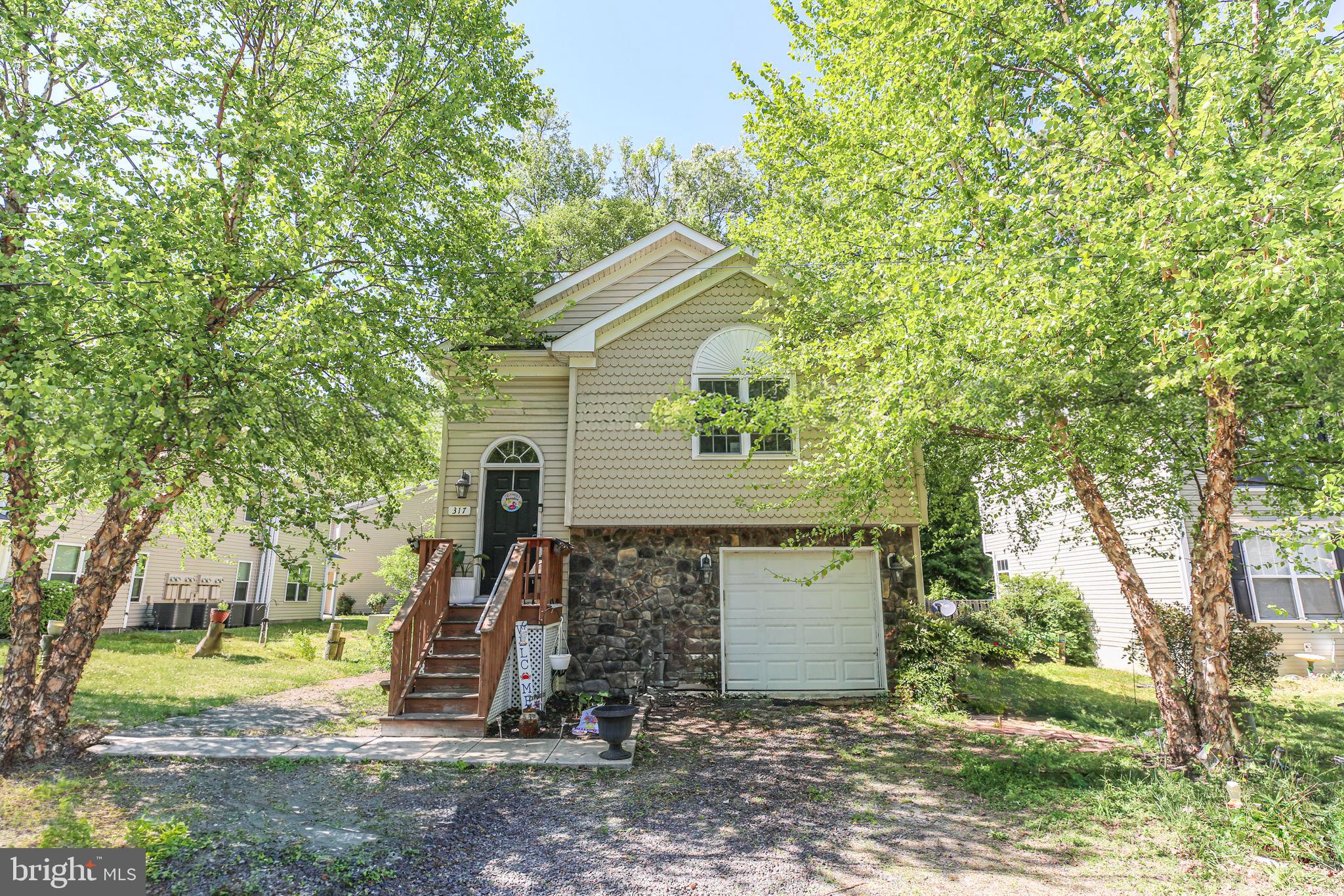 TOWN OF COLONIAL BEACH - Residential