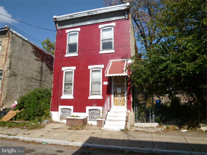 Don't miss out on the South Philly Movement,  3 bedroom house is in need of full rehab, and in fair condition. Property is in need of rehab. All offers will be presented. $2000 deposit and proof of funds will be required, AS IS addendum and buyer is responsible for u/o