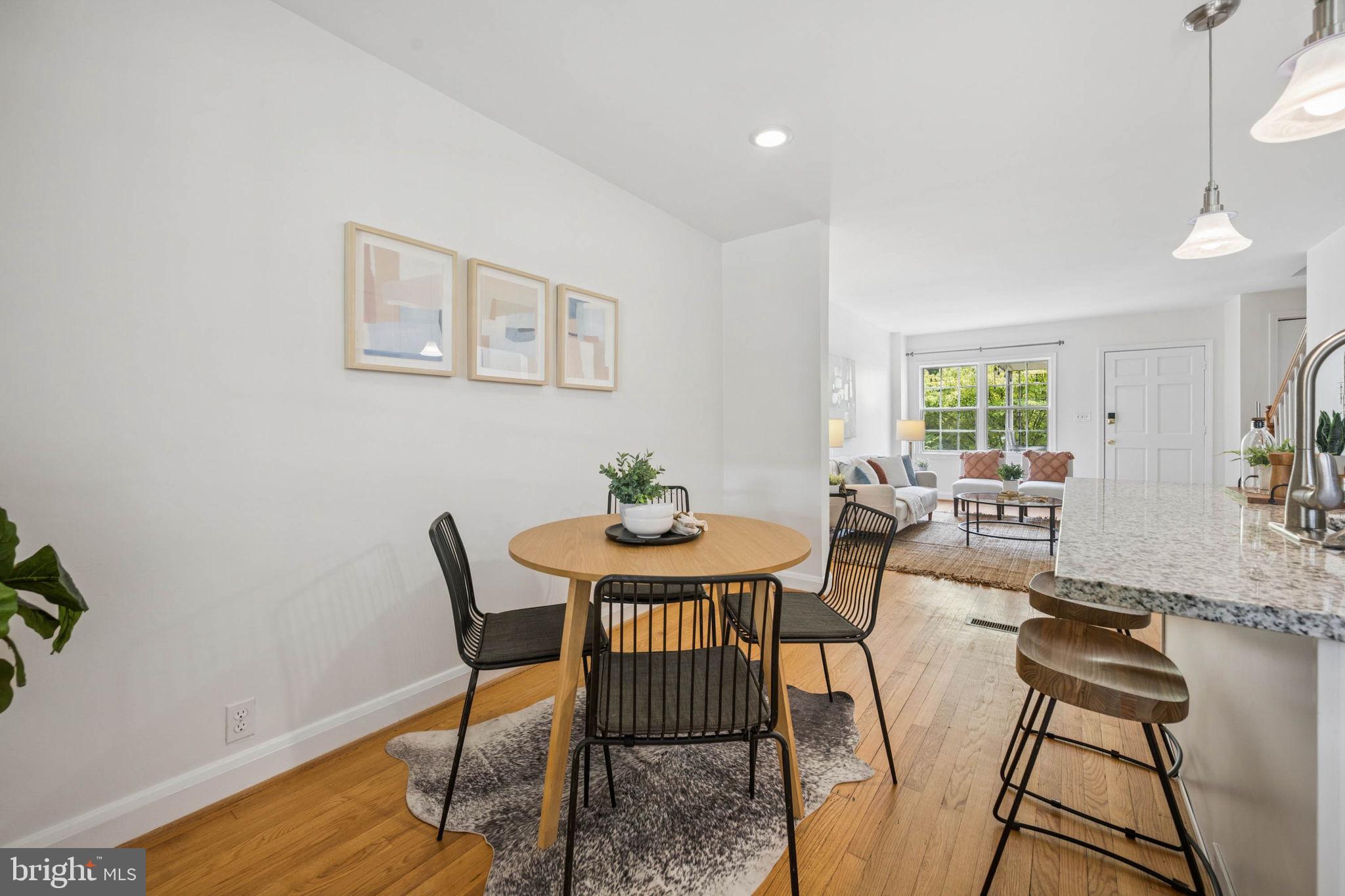 MEDFIELD - Residential