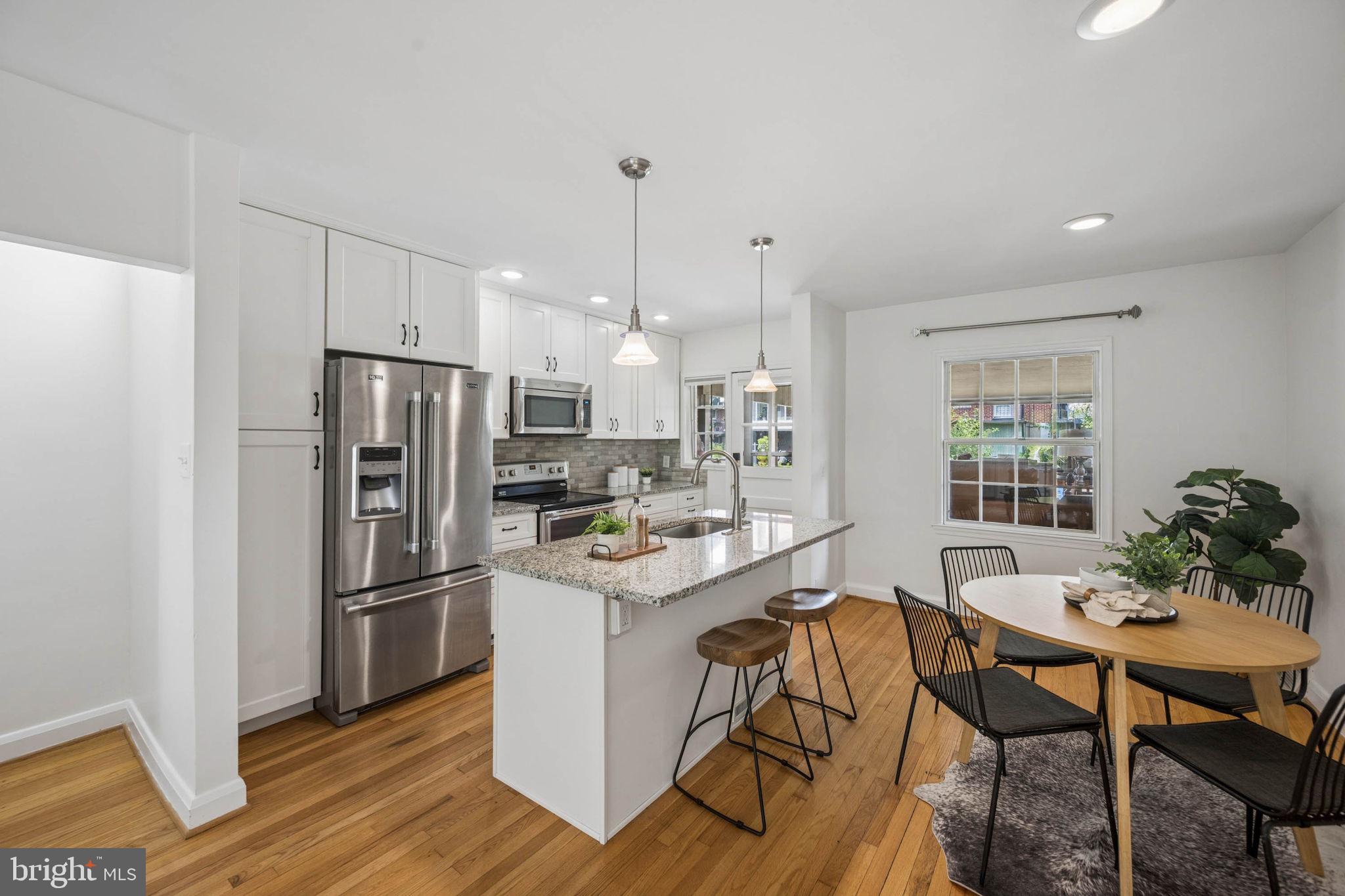MEDFIELD - Residential