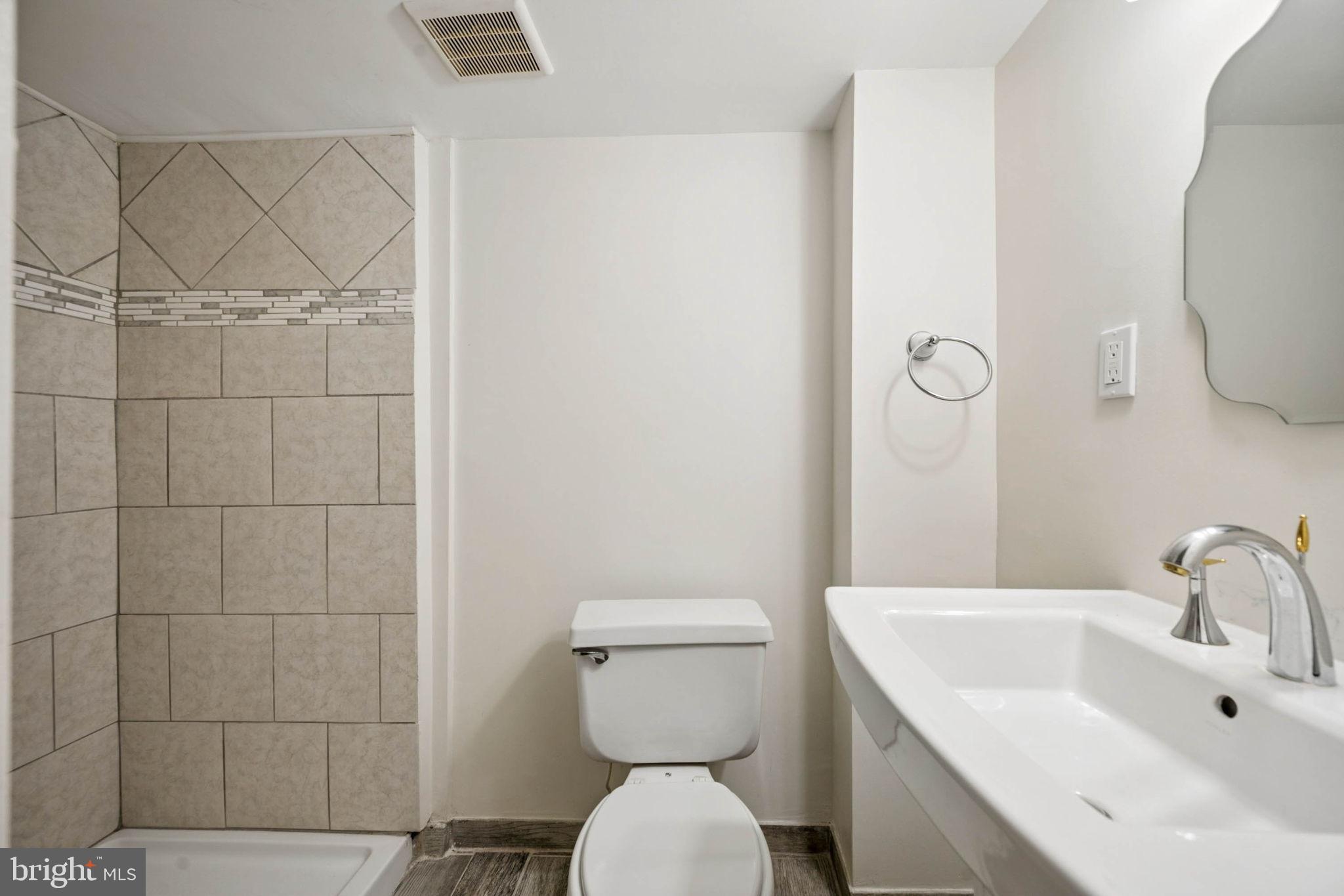 MEDFIELD - Residential