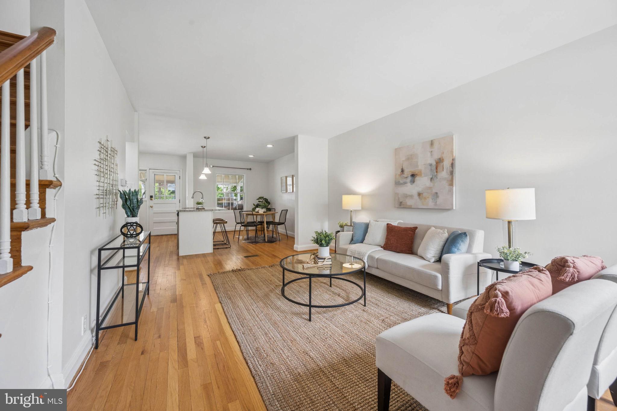 MEDFIELD - Residential