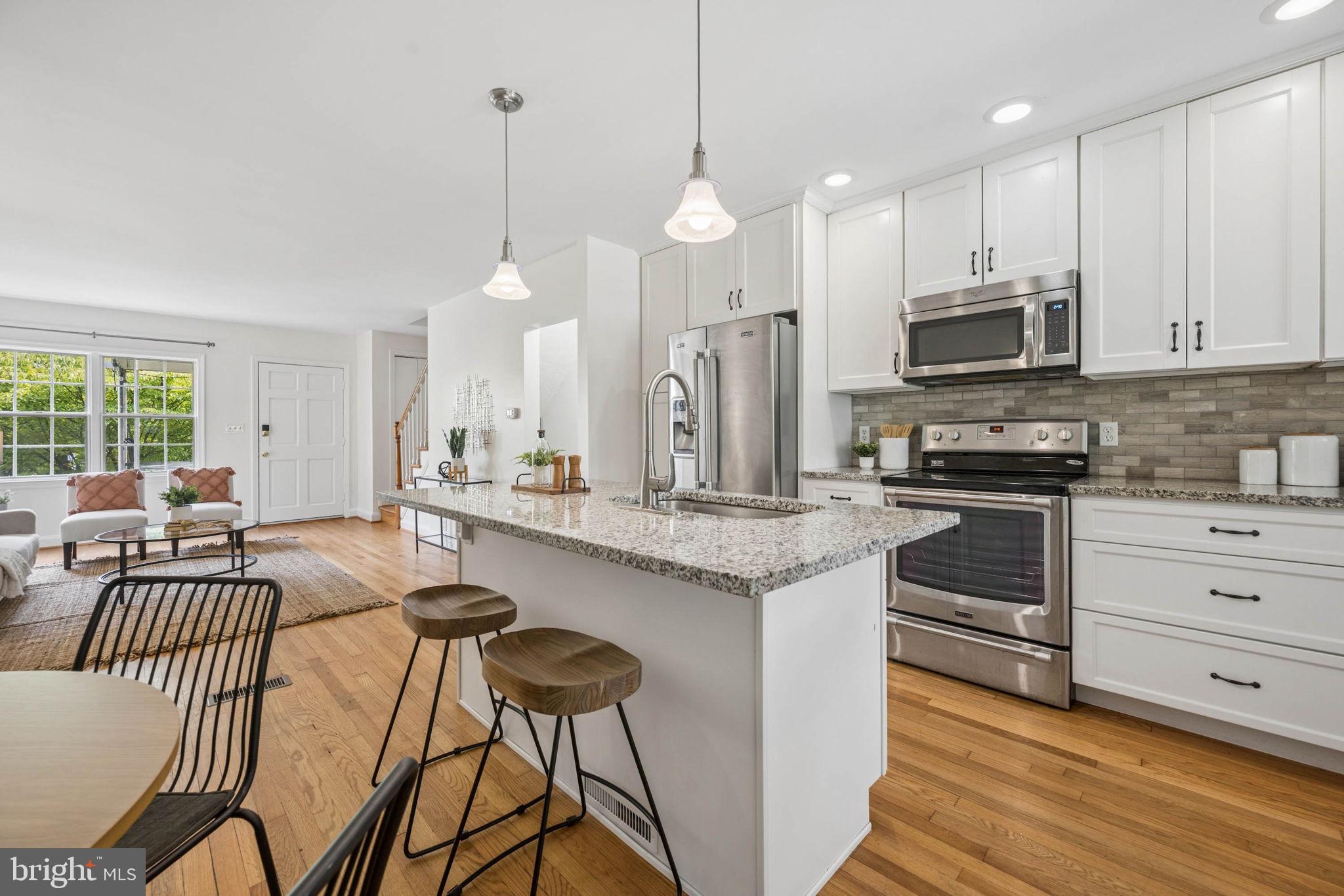 MEDFIELD - Residential