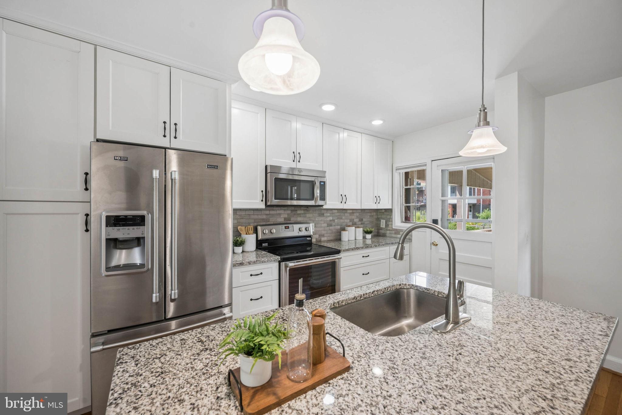 MEDFIELD - Residential