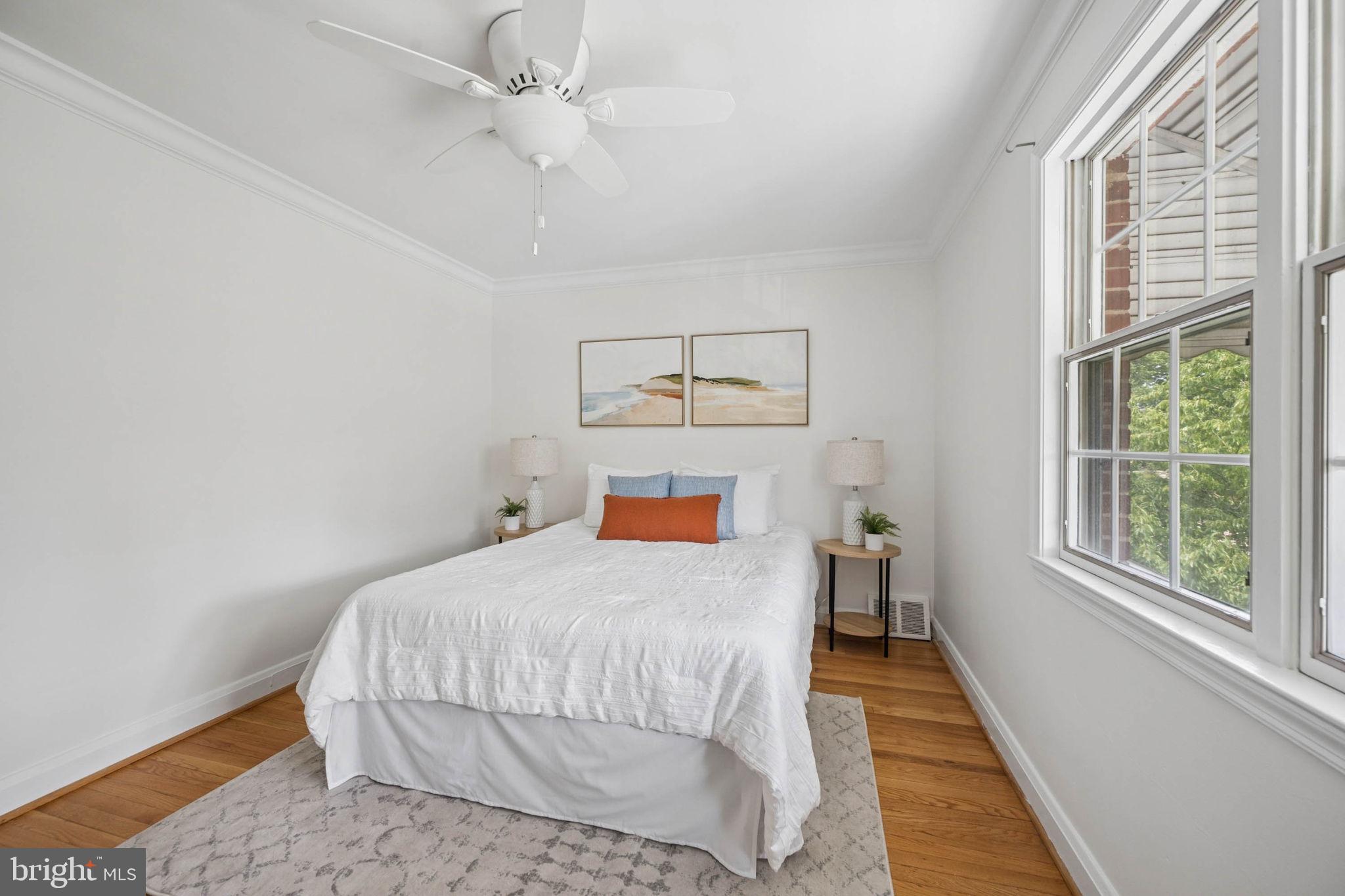 MEDFIELD - Residential