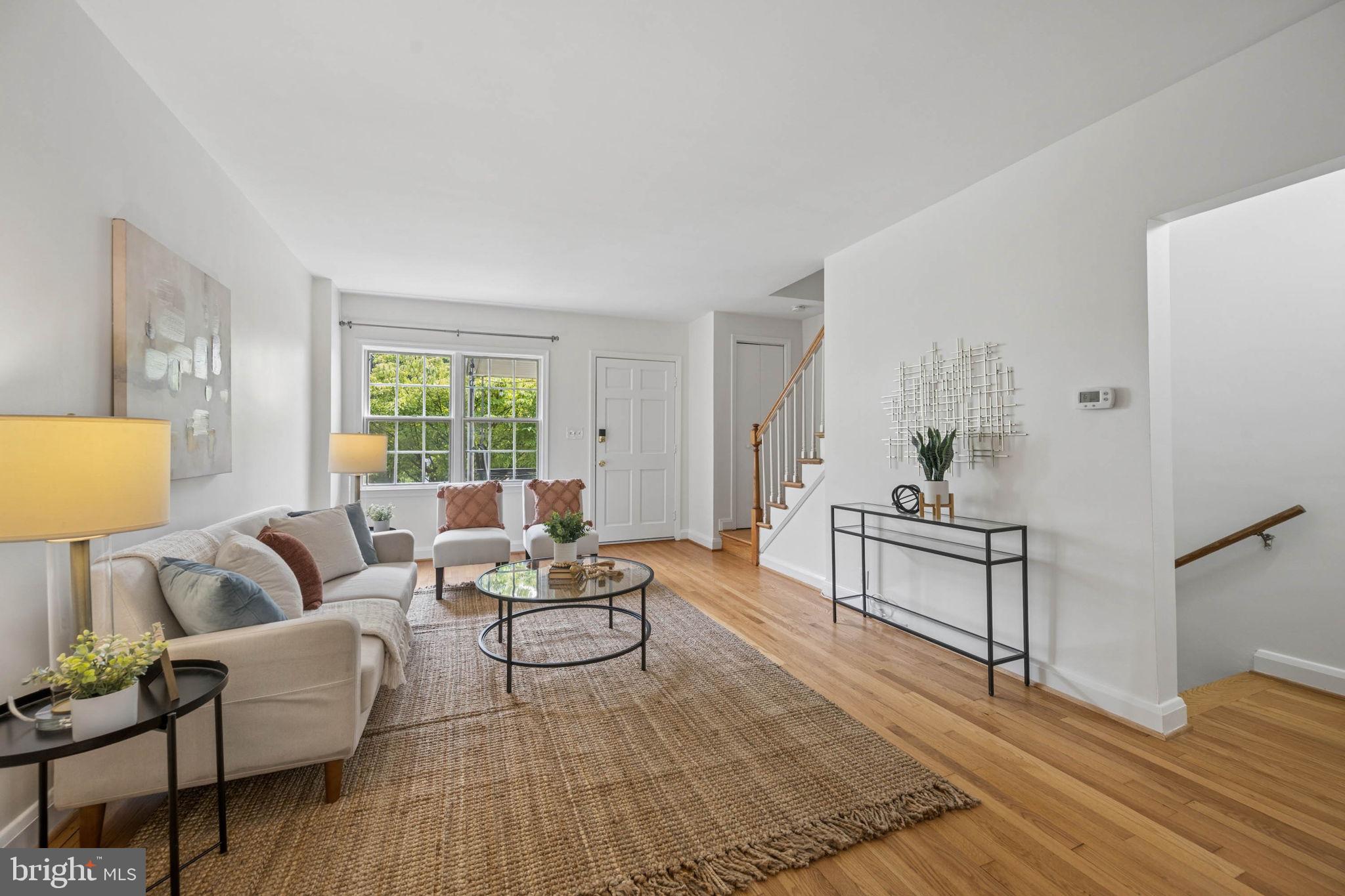 MEDFIELD - Residential