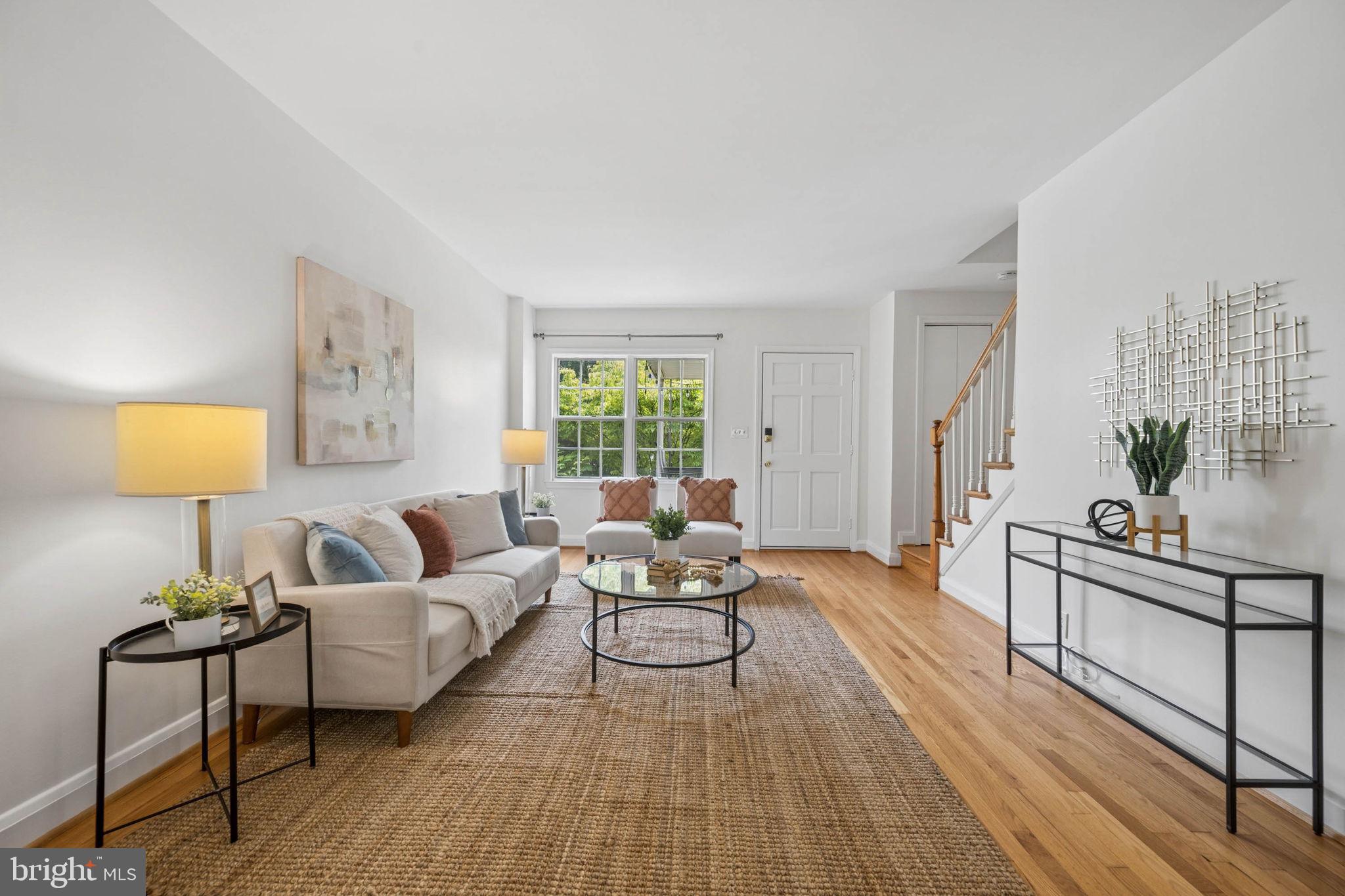 MEDFIELD - Residential