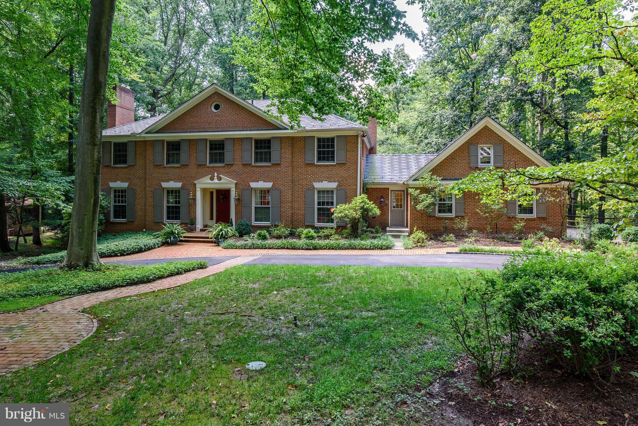 POTOMAC OUTSIDE - Residential