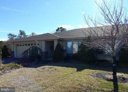 One level living in this beautiful  3BR, 2 BA patio home with views of the 4th tee & fairway of Mt. View Golf Course.  Spacious LR features a  gas Fireplace, kitchen with breakfast room, and  patio off Sun Room.  2 car garage w/ attic storage.  No pets or Smokers.  Tenant pays all utilities.  Full Golf/Indoor/Outdoor membership included in rent.  Lease has been signed to begin May 1st.