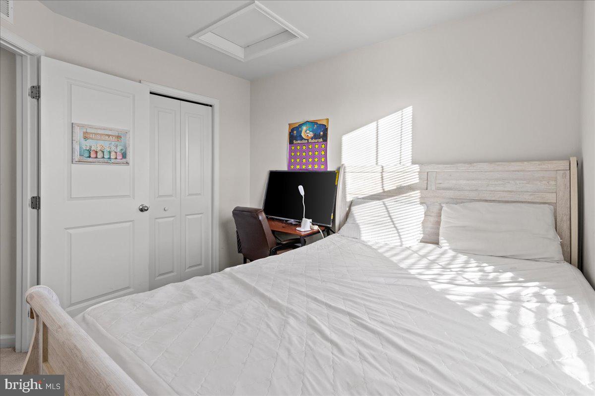 WILLOW GATE - Residential