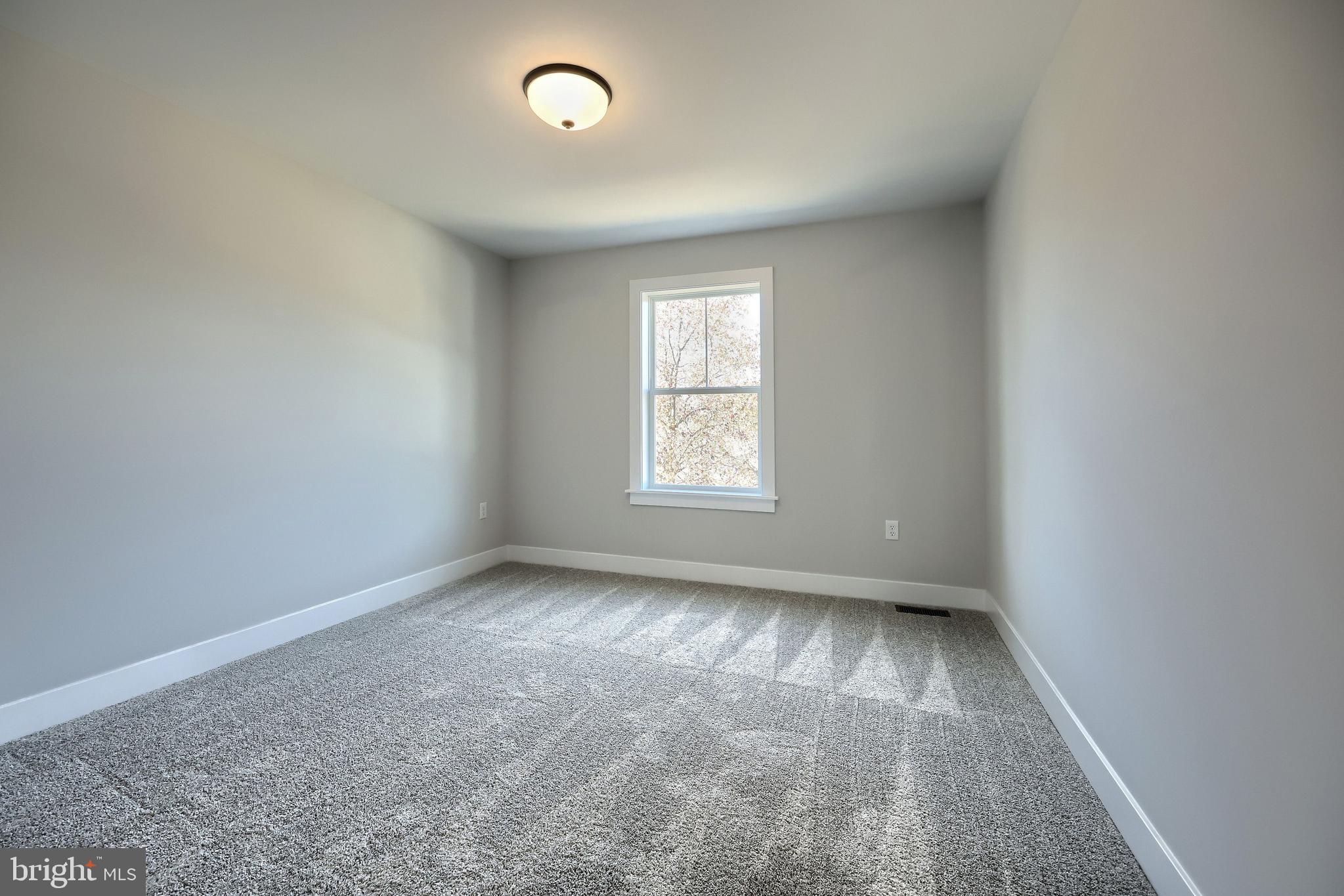 WALTON HILL - Residential