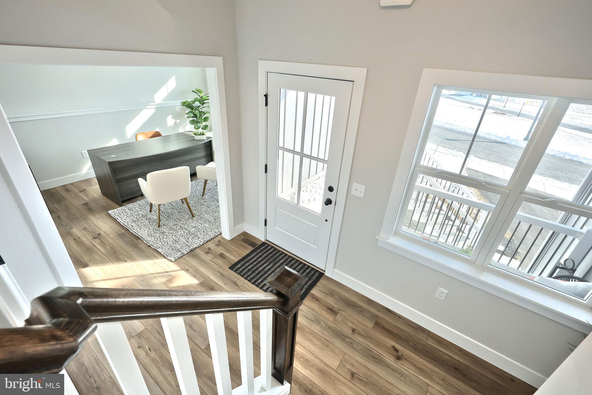 WALTON HILL - Residential