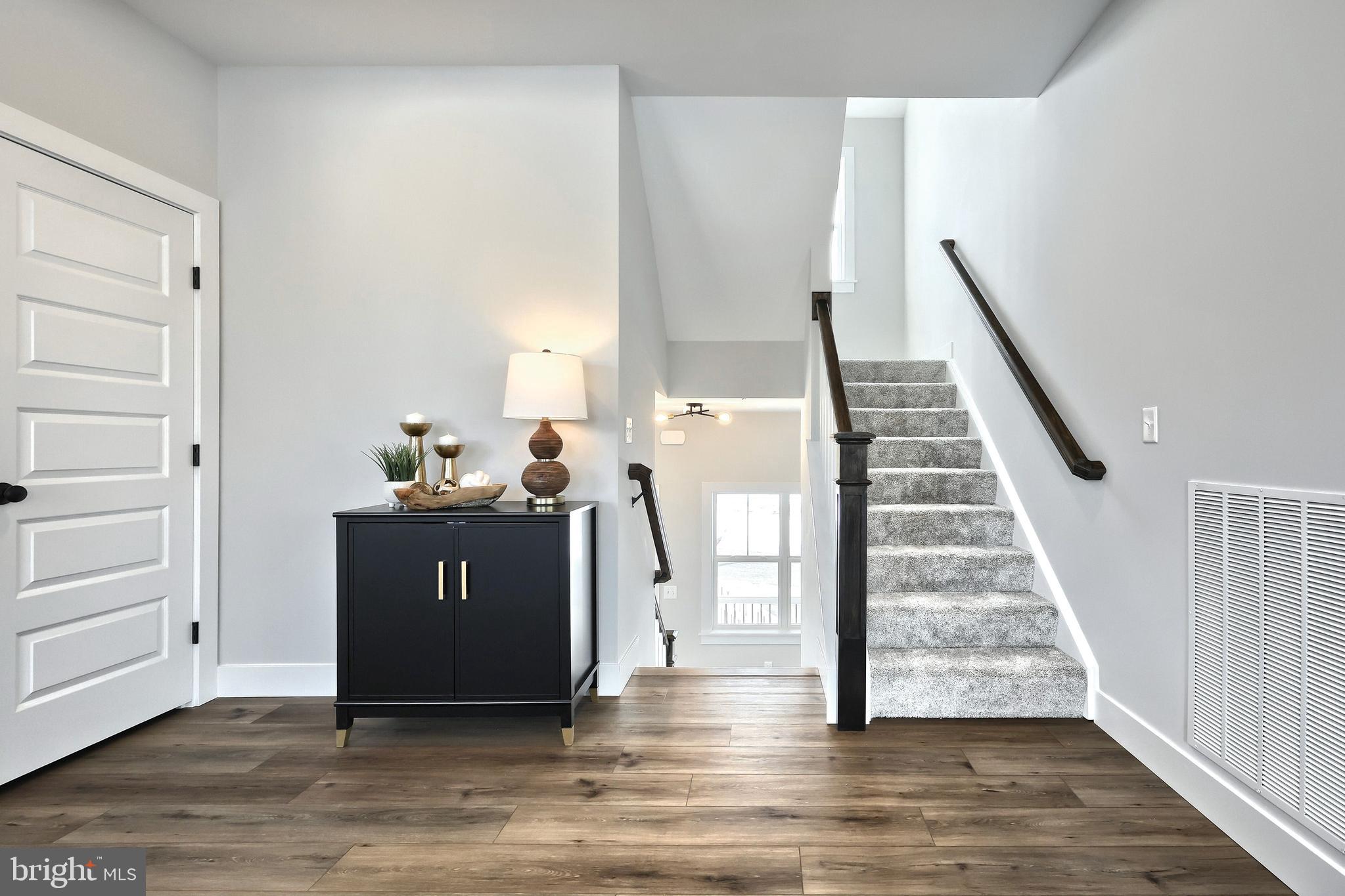 WALTON HILL - Residential