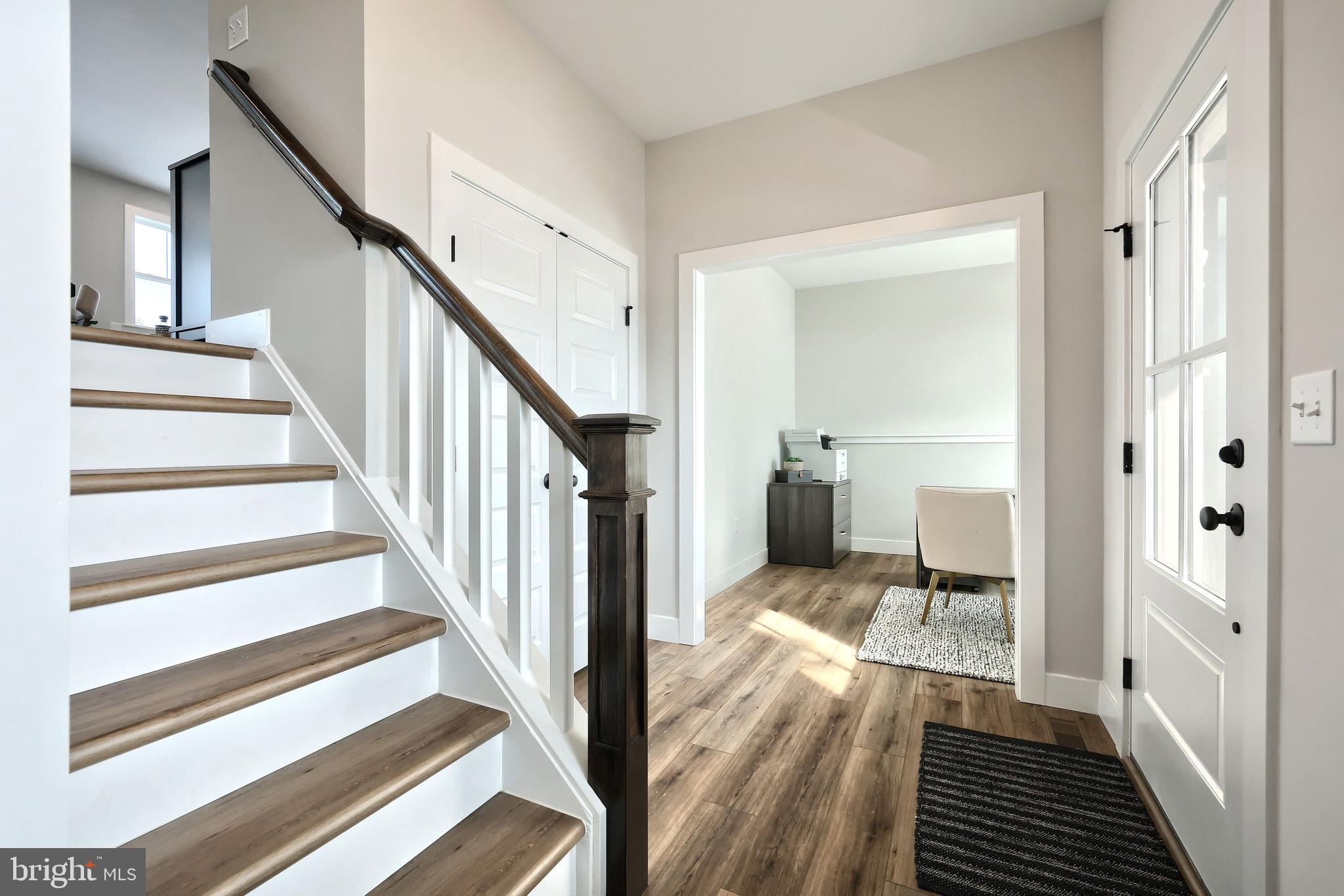 WALTON HILL - Residential