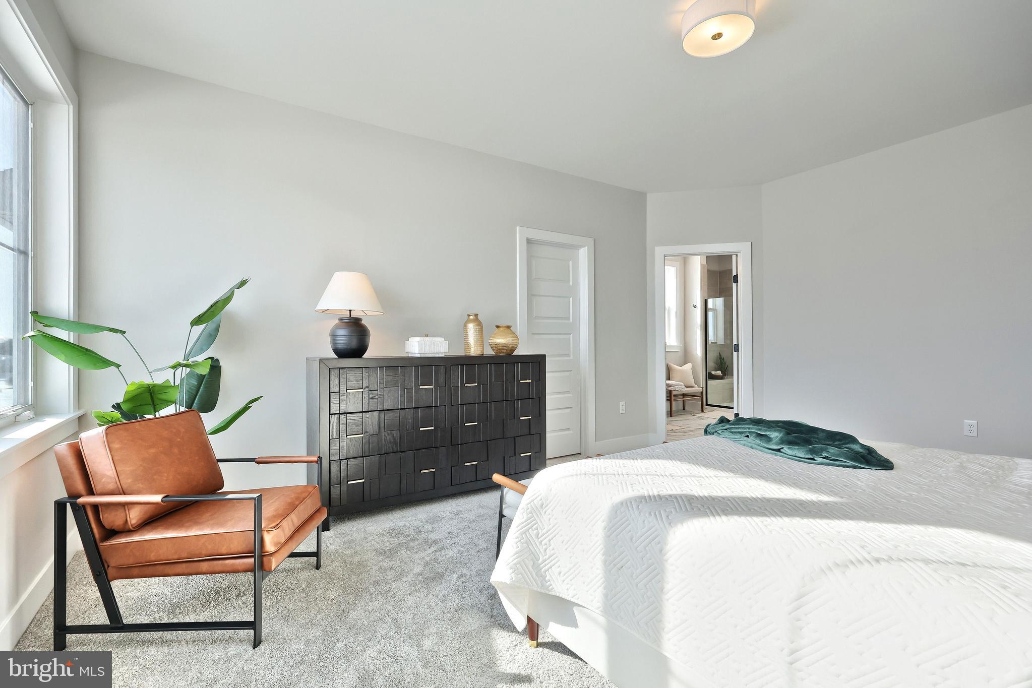 WALTON HILL - Residential