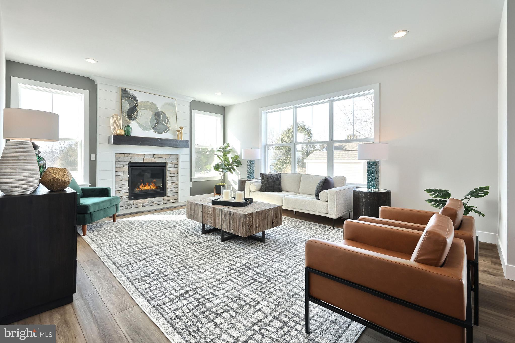 WALTON HILL - Residential