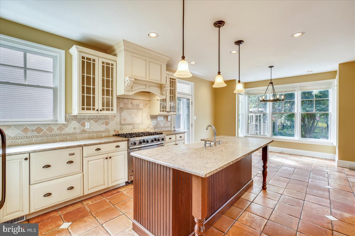 GARRETT PARK - Residential