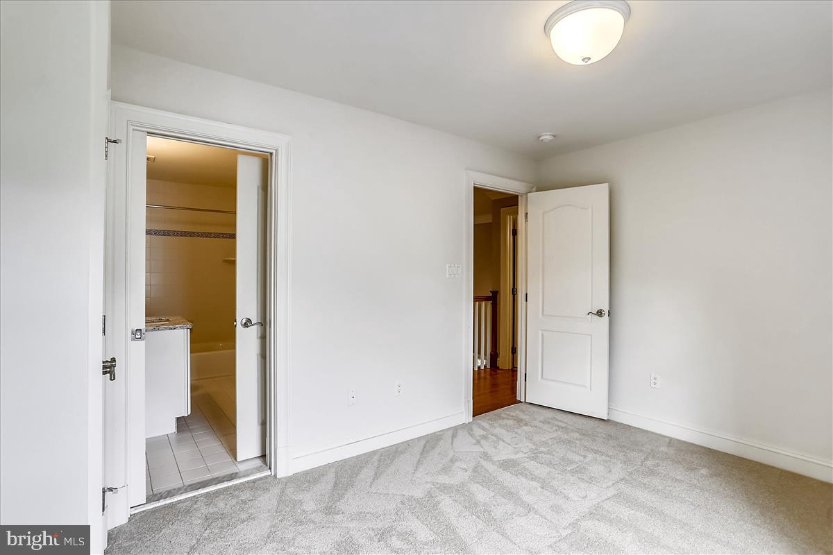 GARRETT PARK - Residential