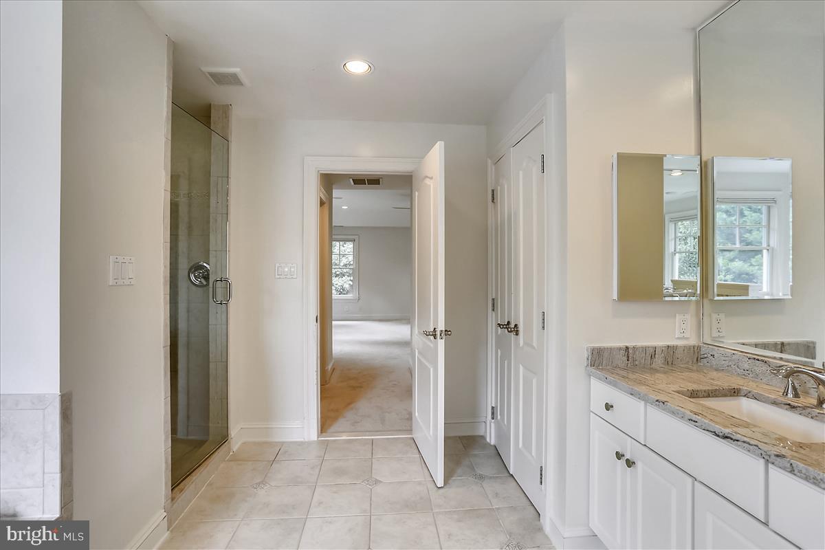 GARRETT PARK - Residential