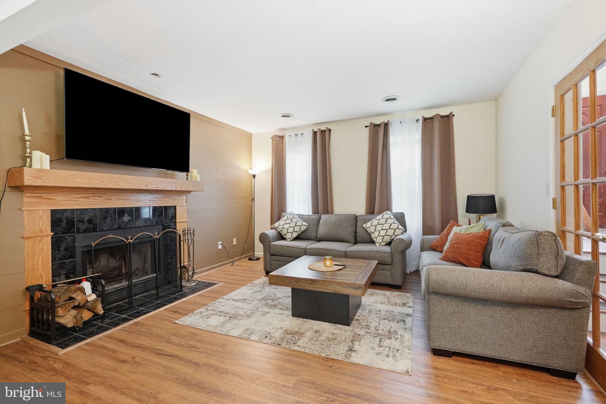 HILLS OF DEVONSHIRE - Residential