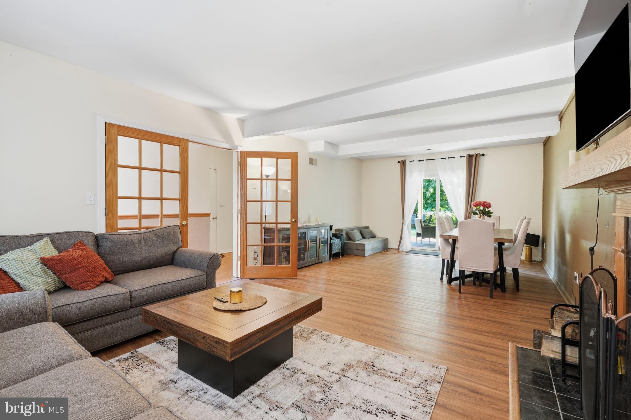 HILLS OF DEVONSHIRE - Residential