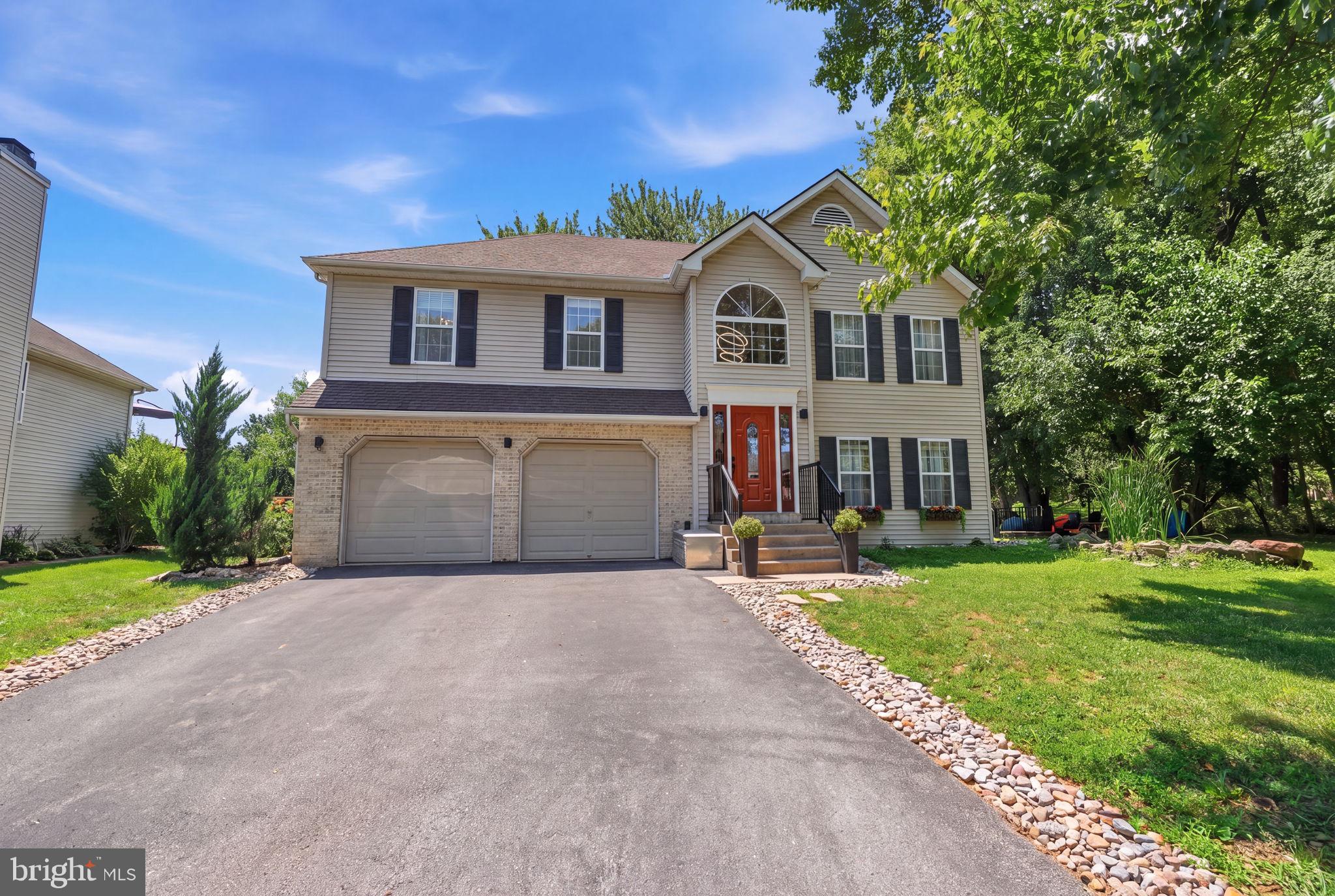 HILLS OF DEVONSHIRE - Residential