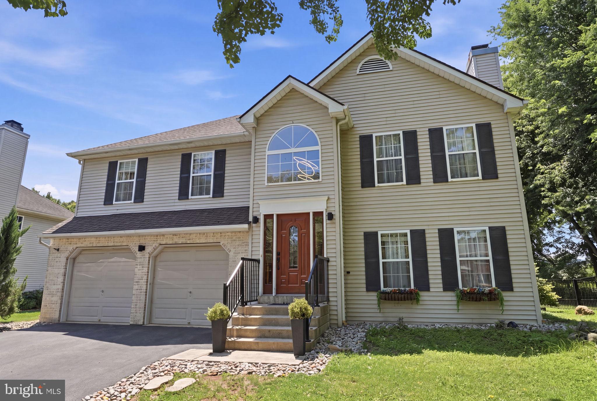 HILLS OF DEVONSHIRE - Residential
