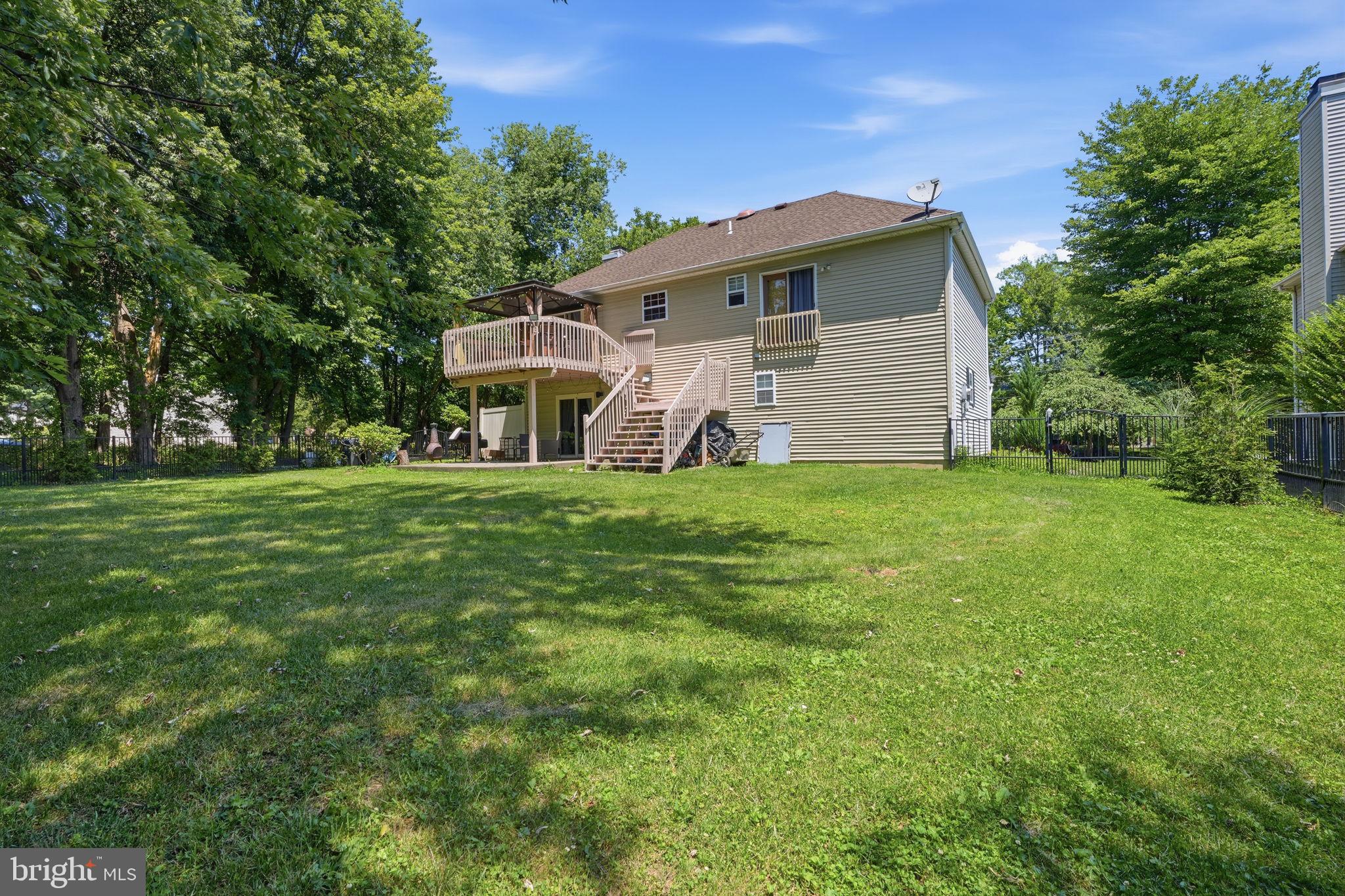 HILLS OF DEVONSHIRE - Residential