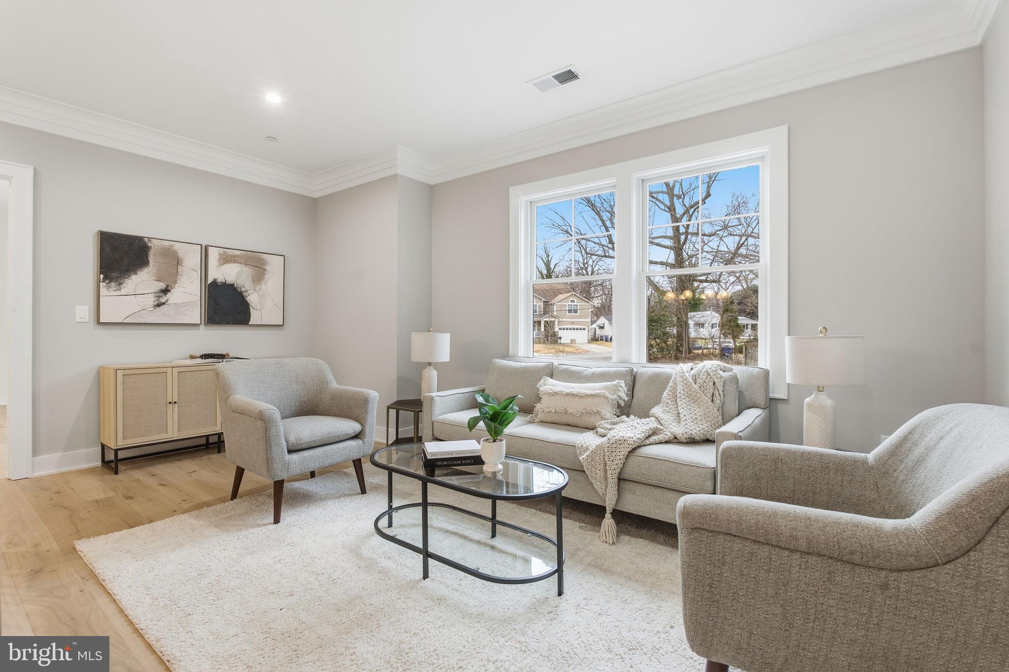 ROCK CREEK PALISADES - Residential